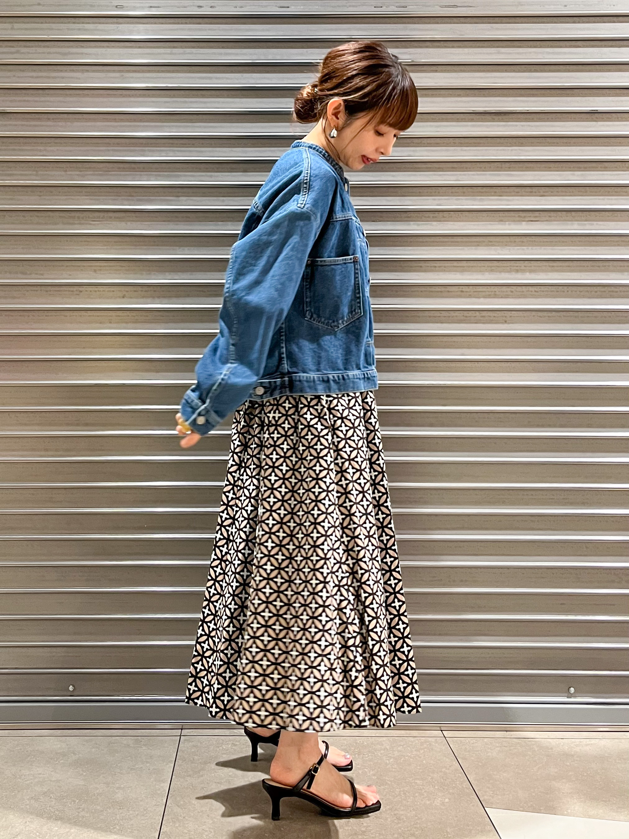 じゅんさんの「DRESSTERIOR｜【ウォッシャブル】ヴィンテージバンドカラーGジャン」を使ったコーディネート