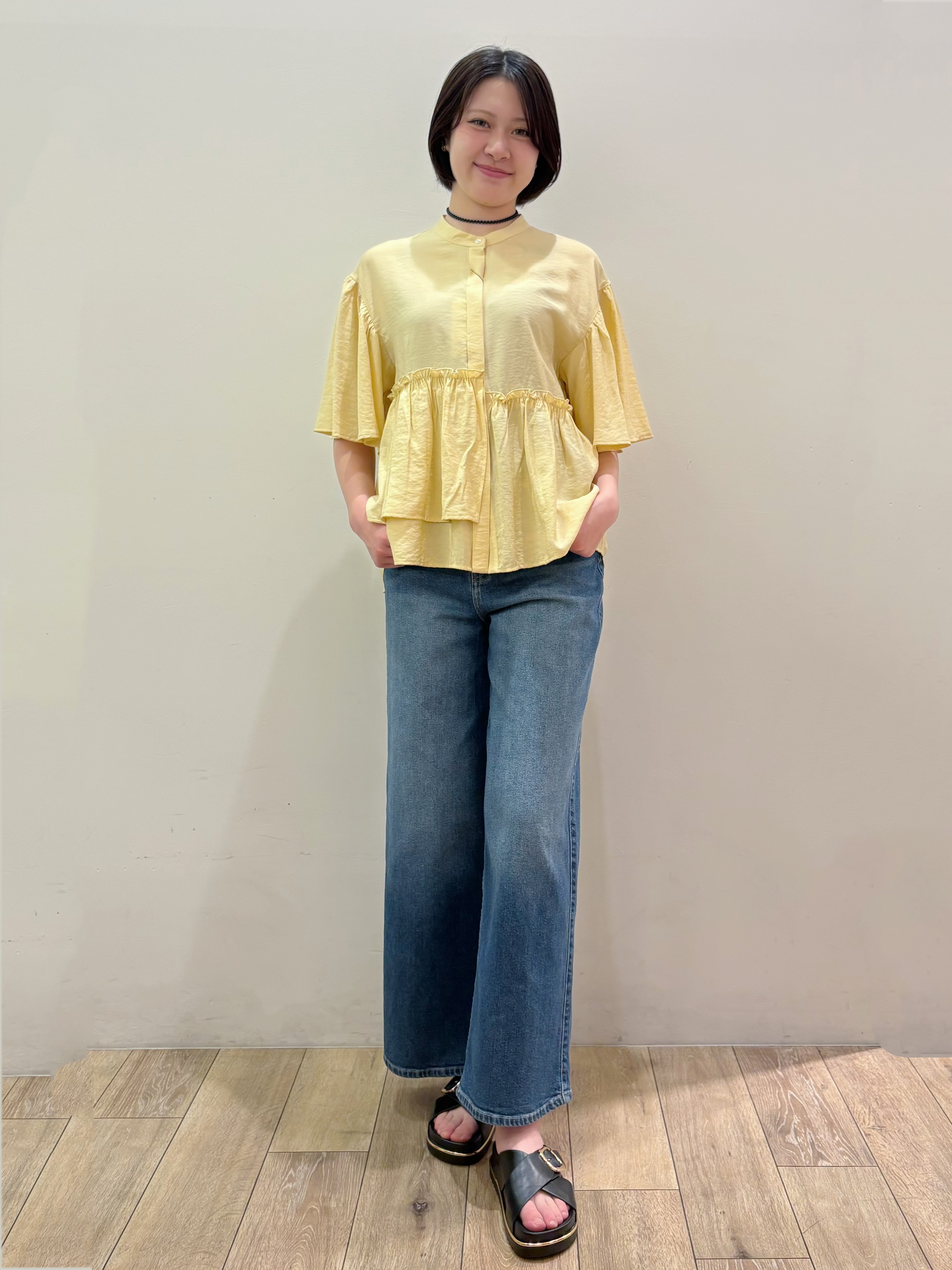 RINさんの「OPAQUE.CLIP｜アシンメトリーペプラムブラウス【洗濯機OK】」を使ったコーディネート
