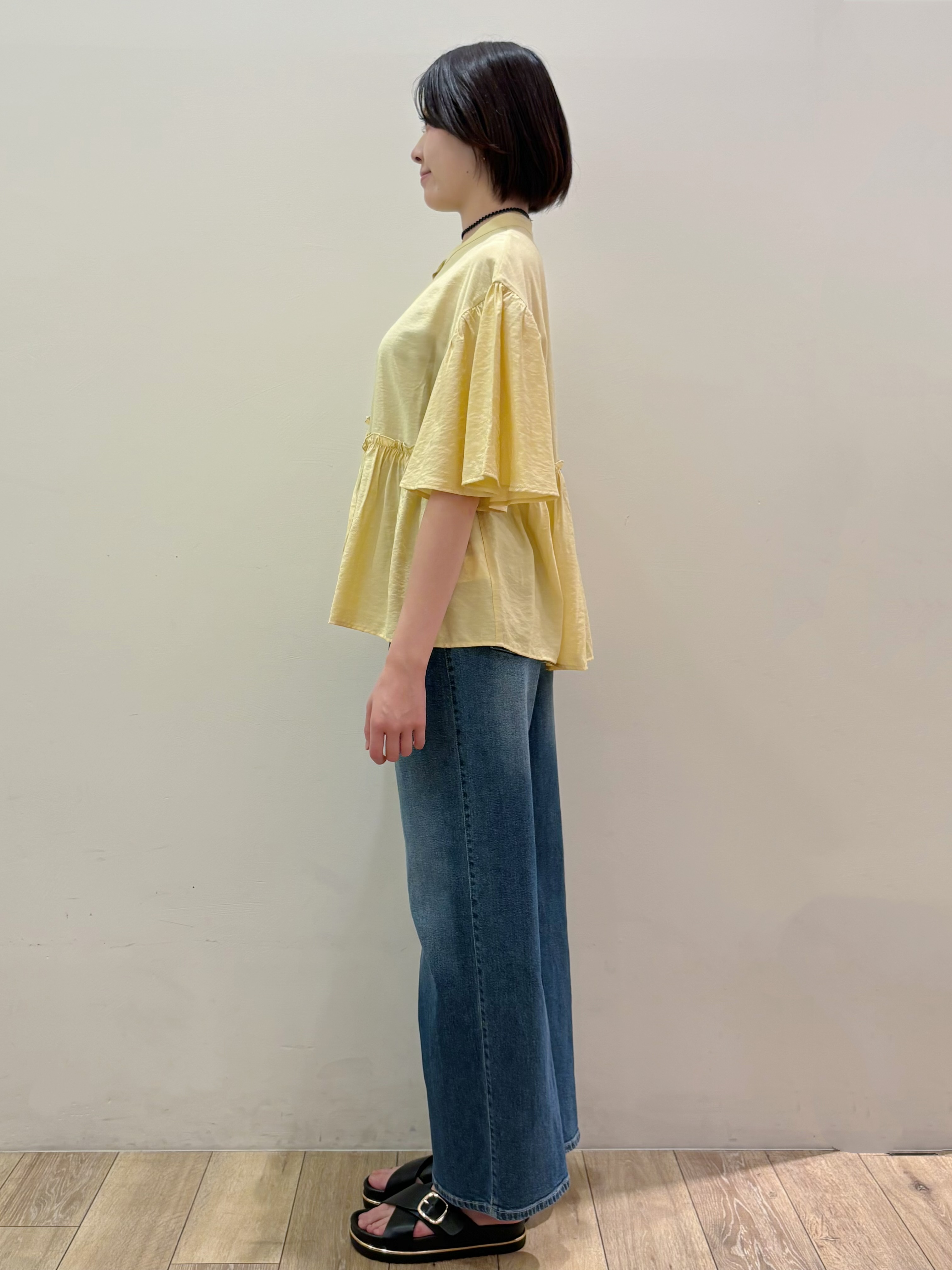 RINさんの「OPAQUE.CLIP｜アシンメトリーペプラムブラウス【洗濯機OK】」を使ったコーディネート