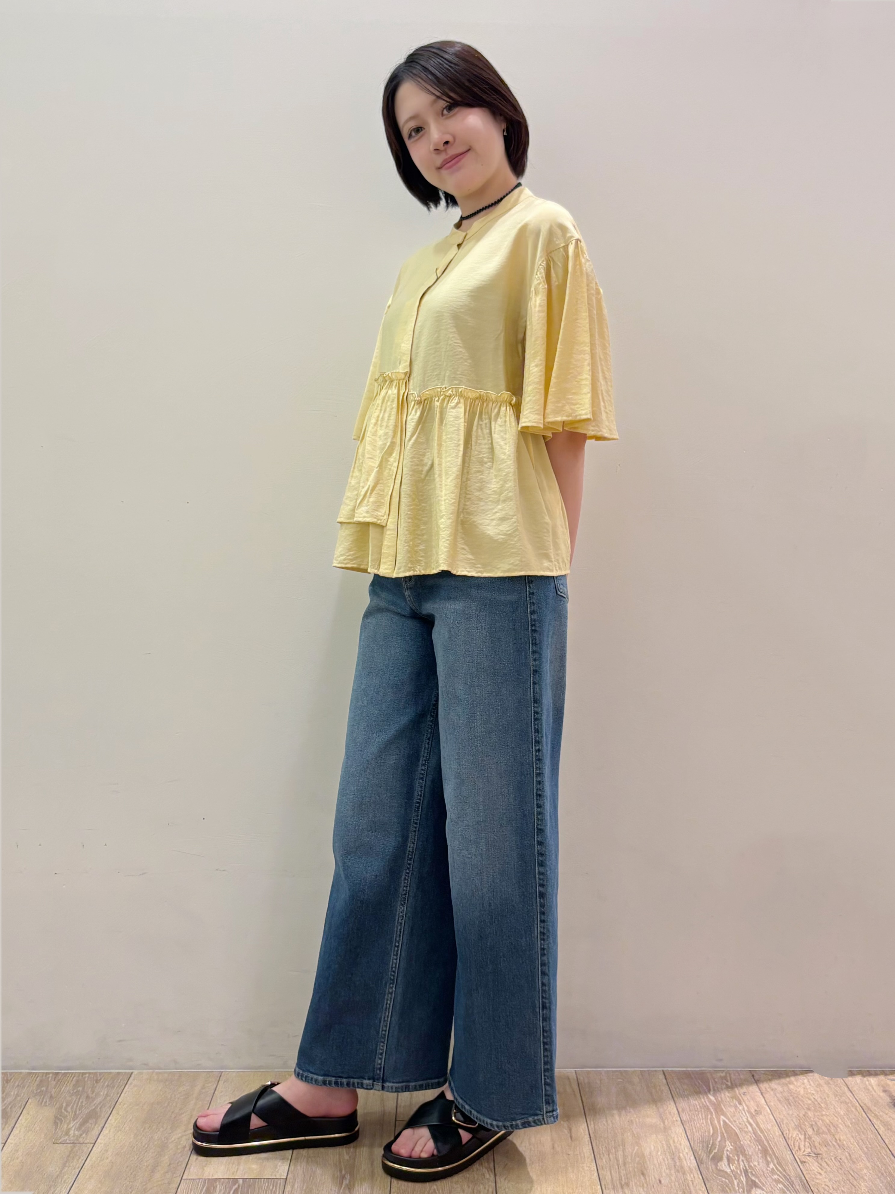 RINさんの「OPAQUE.CLIP｜アシンメトリーペプラムブラウス【洗濯機OK】」を使ったコーディネート