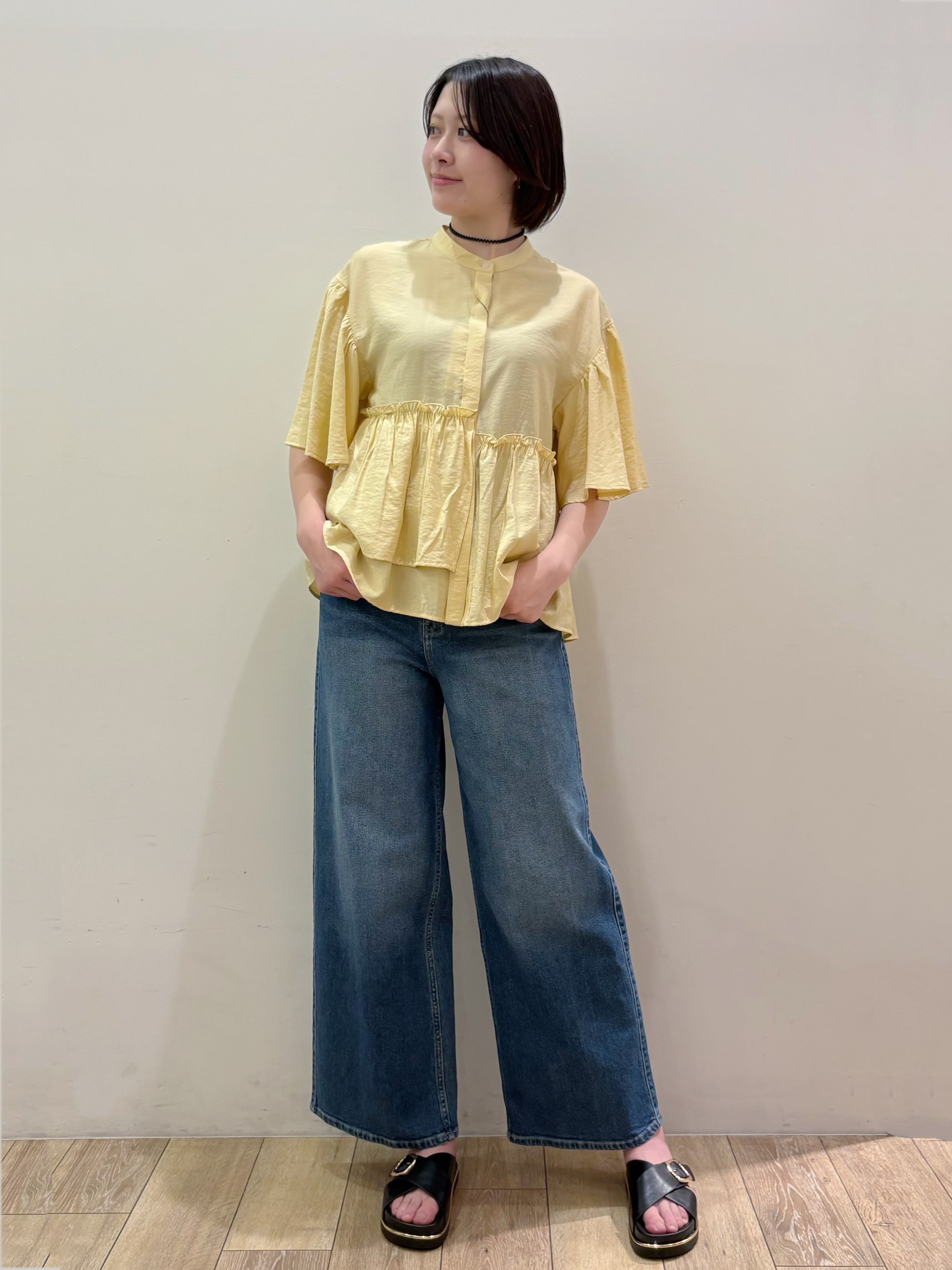 RINさんの「OPAQUE.CLIP｜アシンメトリーペプラムブラウス【洗濯機OK】」を使ったコーディネート