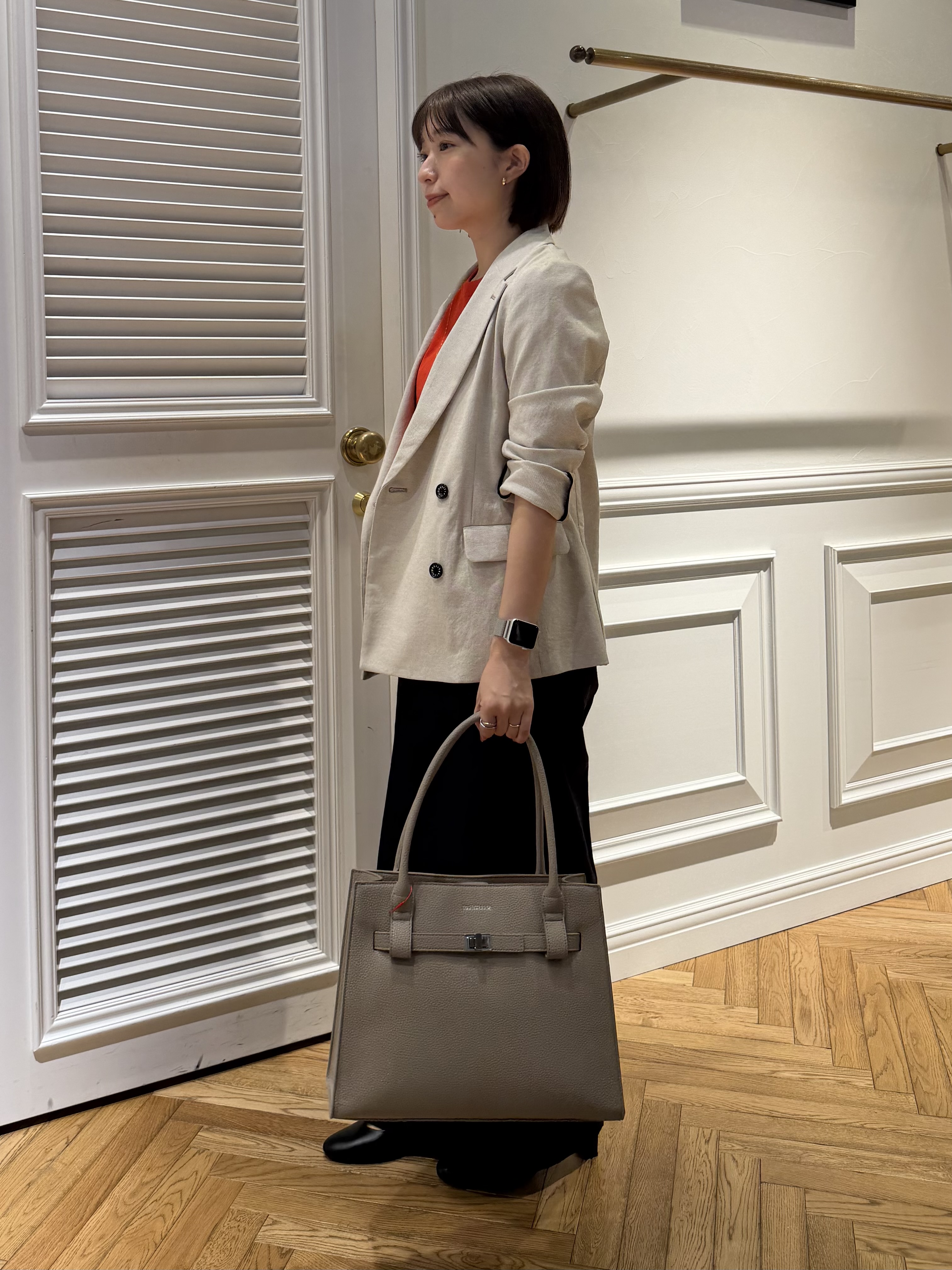 つじ まこさんの「DRESSTERIOR｜【ウォッシャブル】コットンシルクハーフスリーブニット」を使ったコーディネート