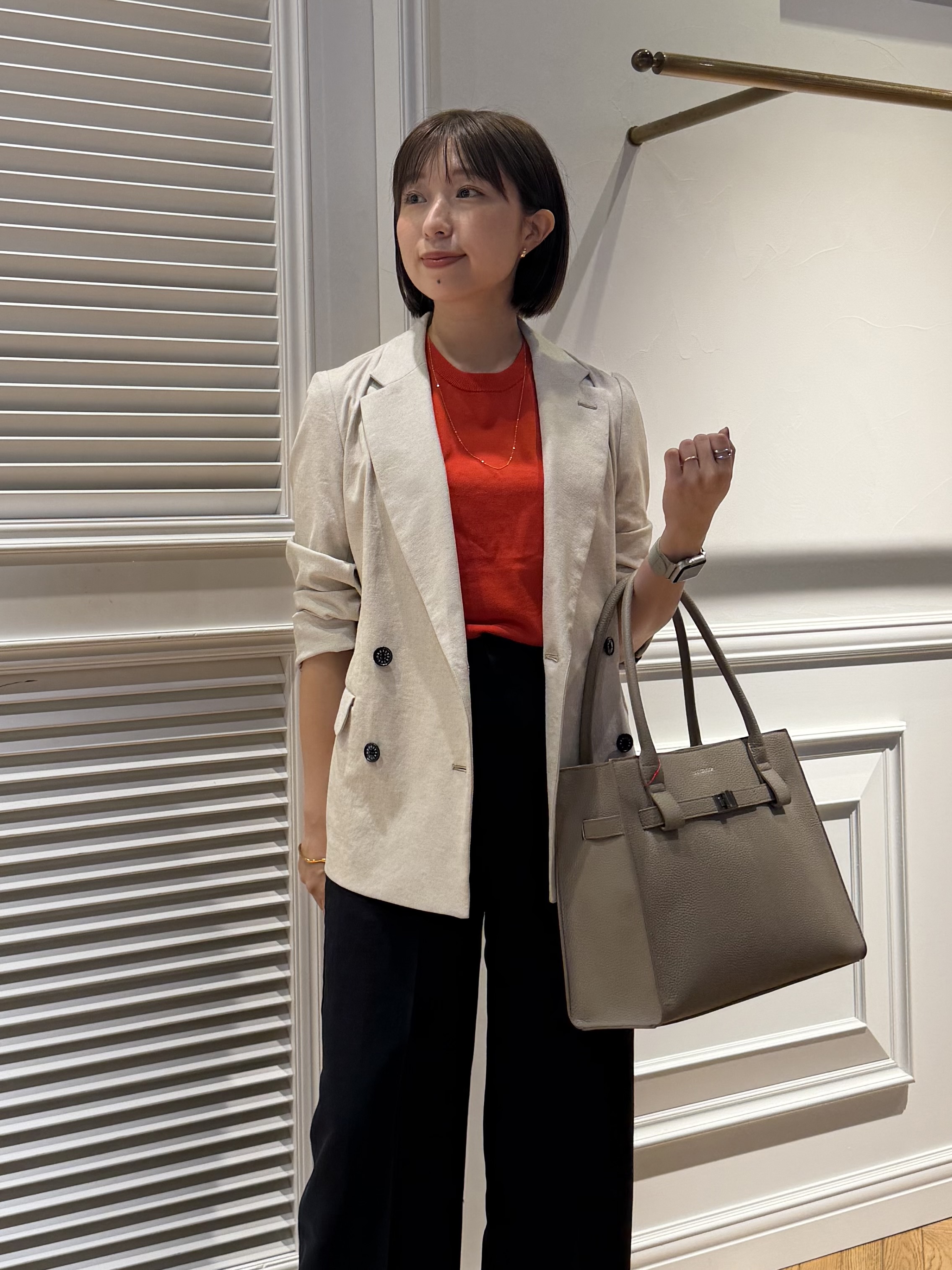 つじ まこさんの「DRESSTERIOR｜【ウォッシャブル】コットンシルクハーフスリーブニット」を使ったコーディネート