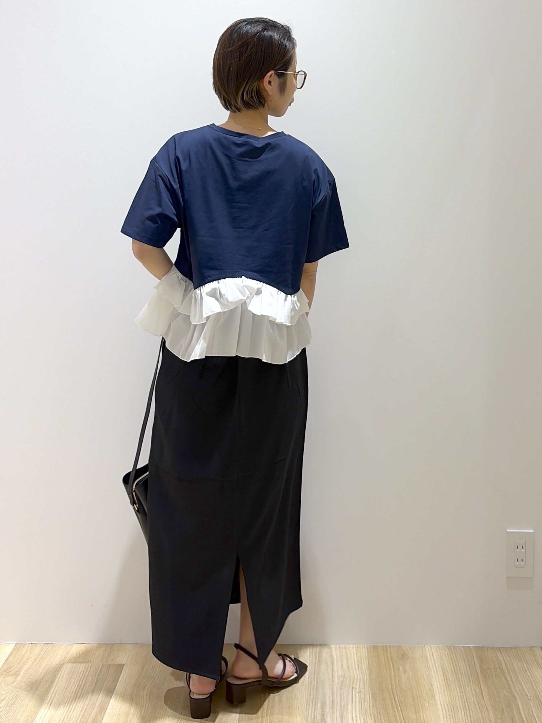 えりさんの「OPAQUE.CLIP｜裾フリルドッキングTシャツ【洗濯機OK】」を使ったコーディネート