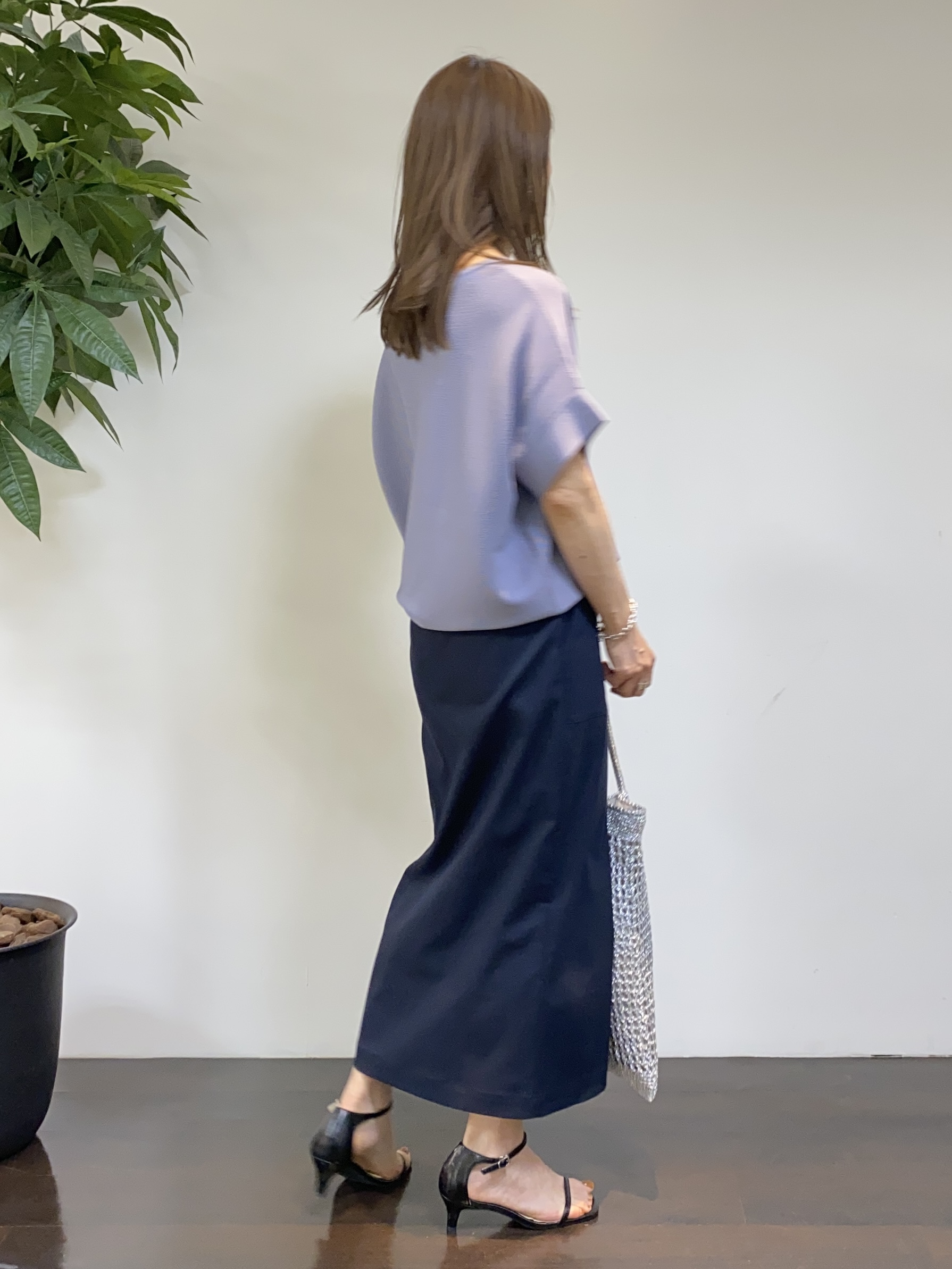 tomoさんの「UNTITLED｜【11色展開/体型カバー】前後2WAYフレンチスリーブニット」を使ったコーディネート