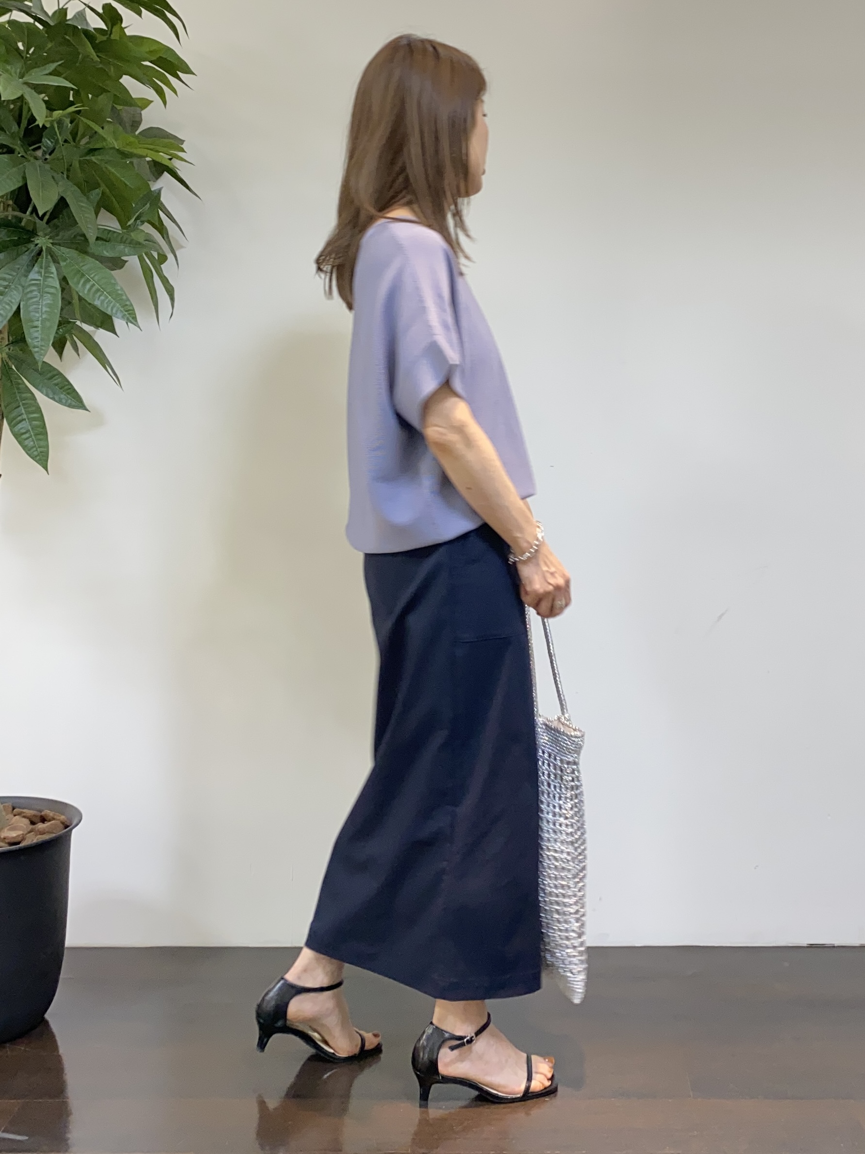 tomoさんの「UNTITLED｜【11色展開/体型カバー】前後2WAYフレンチスリーブニット」を使ったコーディネート