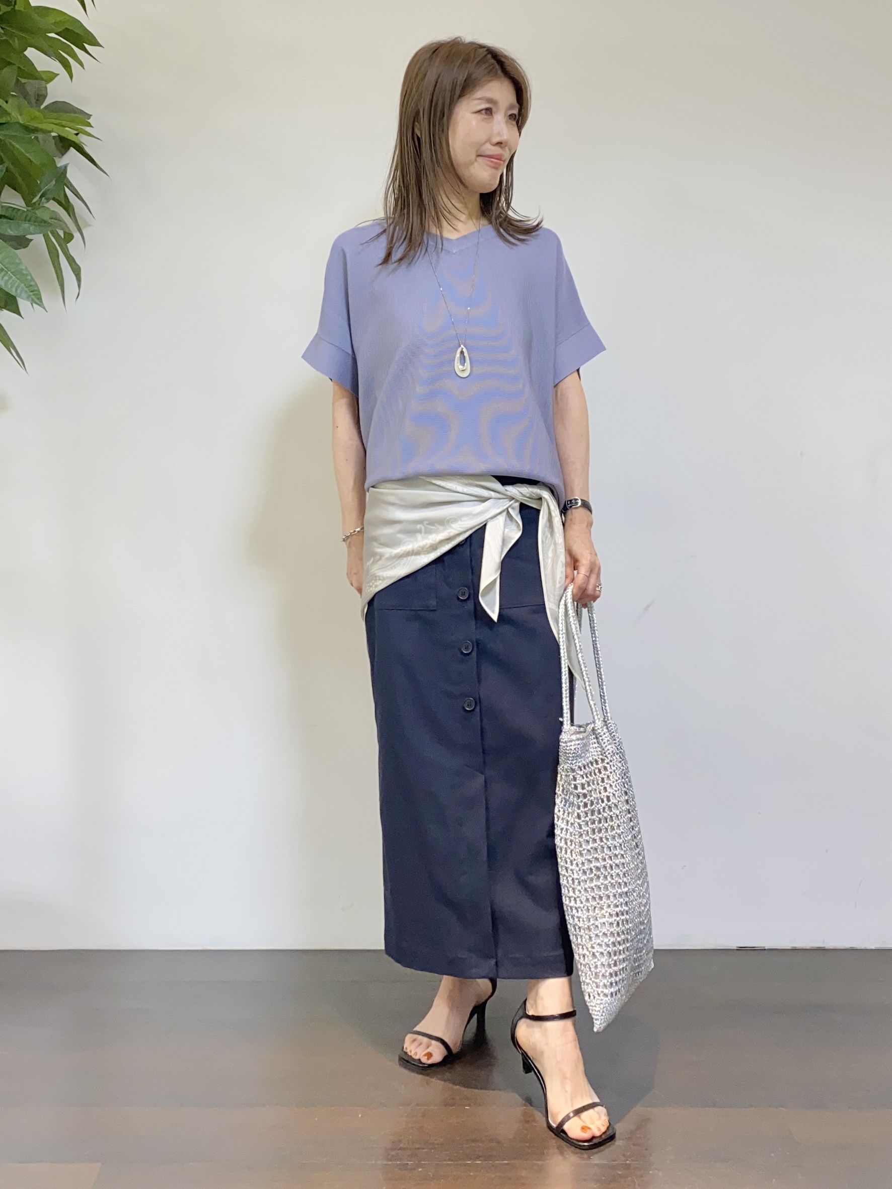 tomoさんの「UNTITLED｜【11色展開/体型カバー】前後2WAYフレンチスリーブニット」を使ったコーディネート