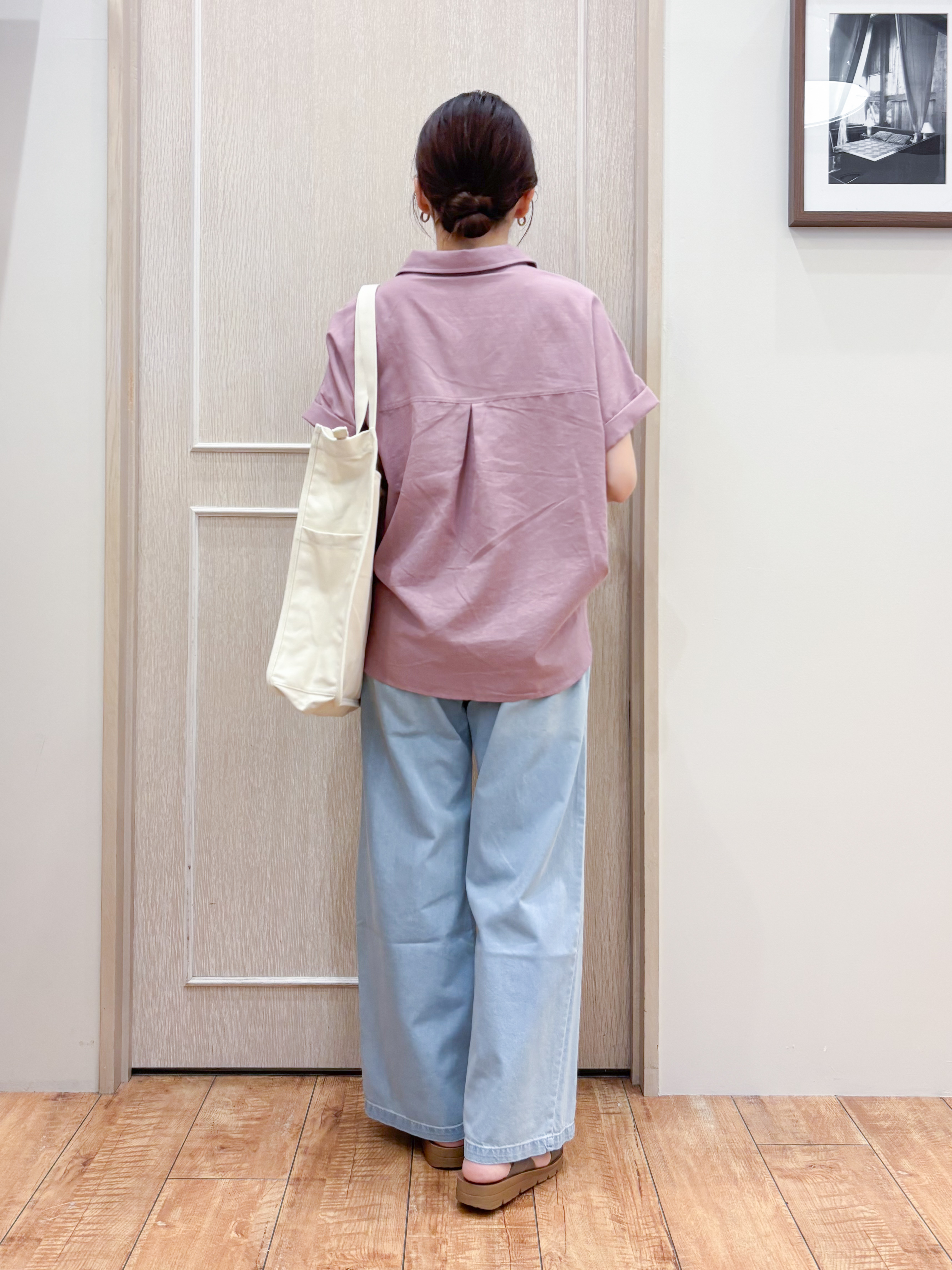 なみさんの「SHOO･LA･RUE｜【ひんやり/UV】インせず着られる フレンチリネンスキッパーシャツ」を使ったコーディネート