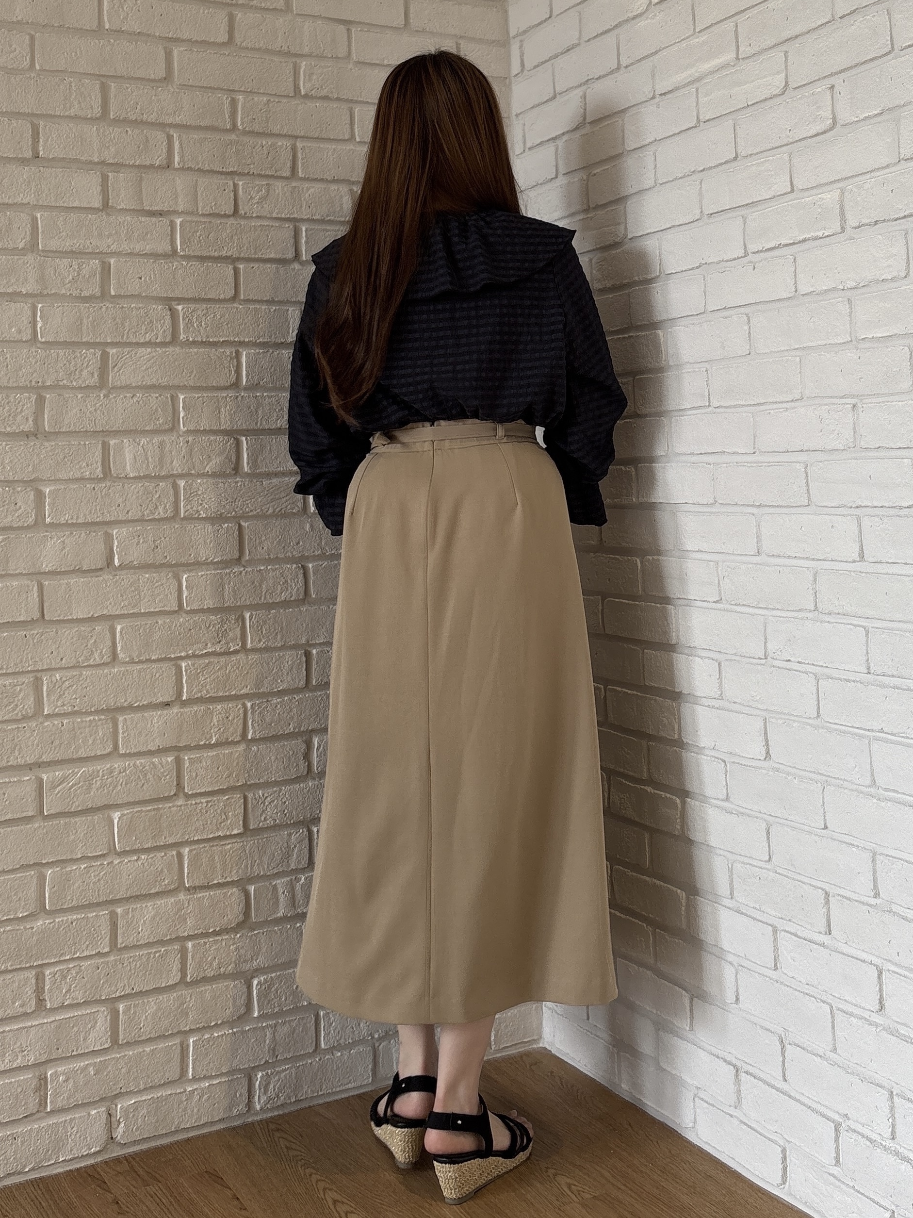 sayaさんの「grove｜高評価！大人の華やぎチェックフリルブラウス」を使ったコーディネート