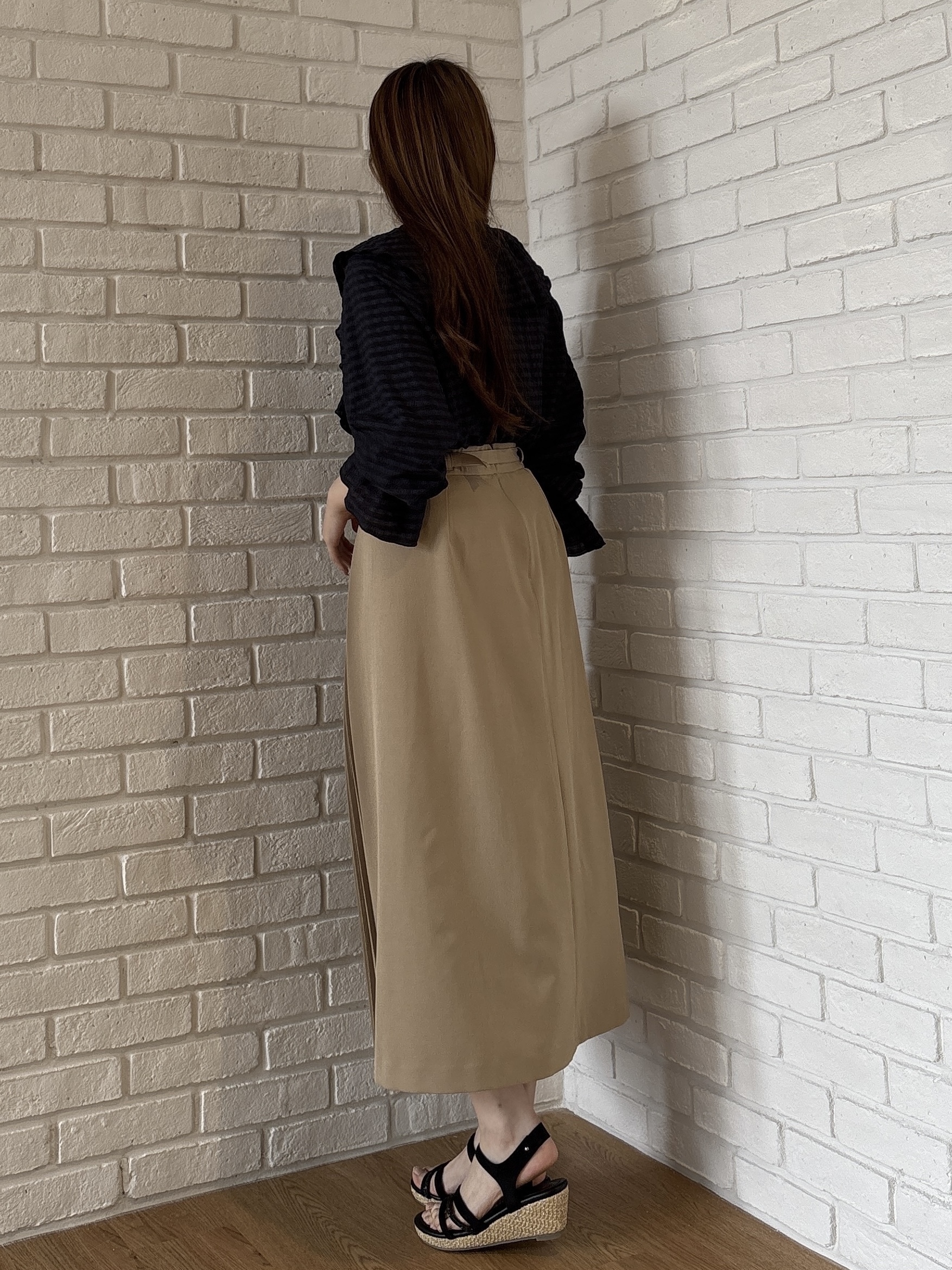 sayaさんの「grove｜高評価！大人の華やぎチェックフリルブラウス」を使ったコーディネート