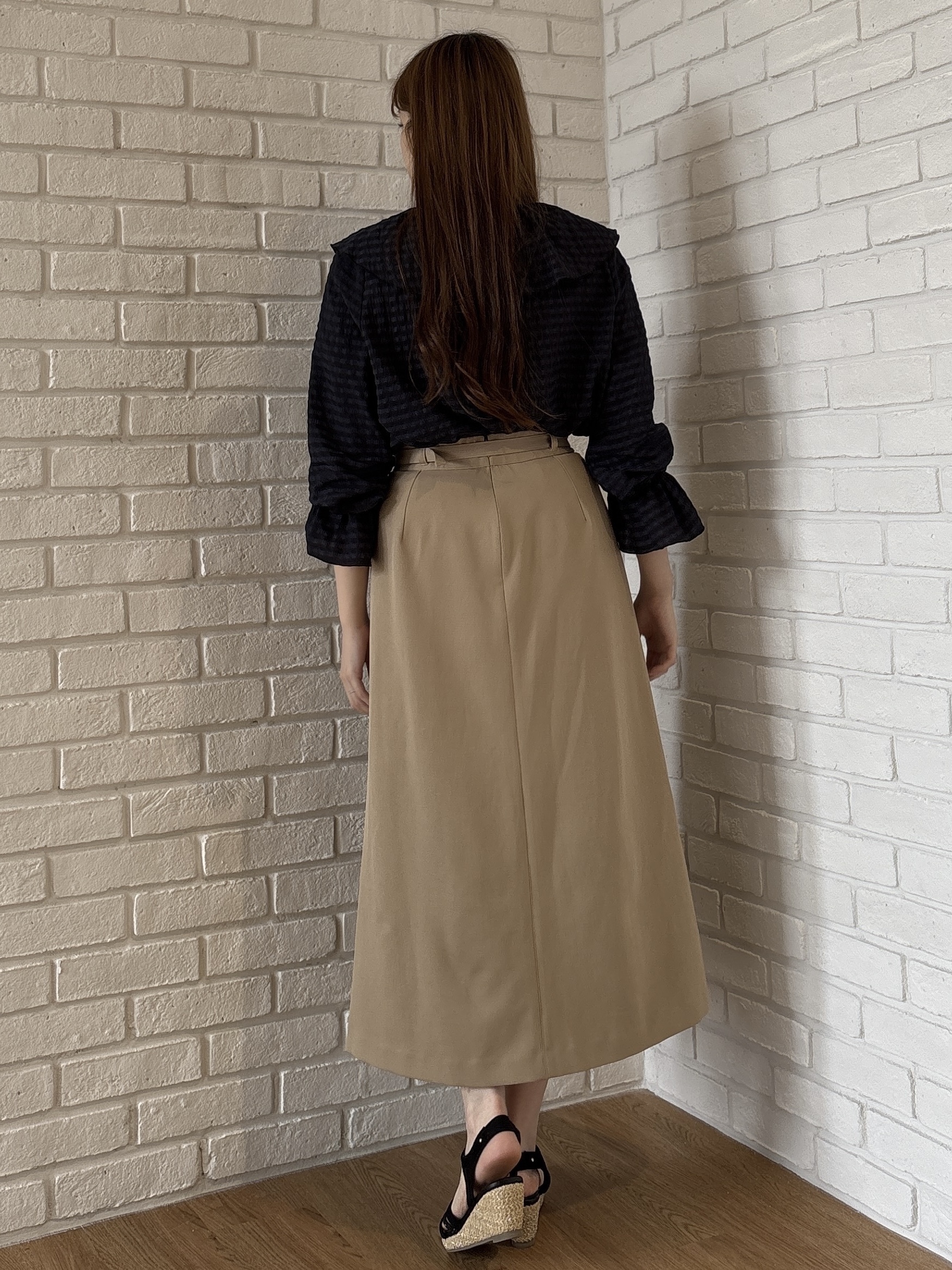 sayaさんの「grove｜高評価！大人の華やぎチェックフリルブラウス」を使ったコーディネート