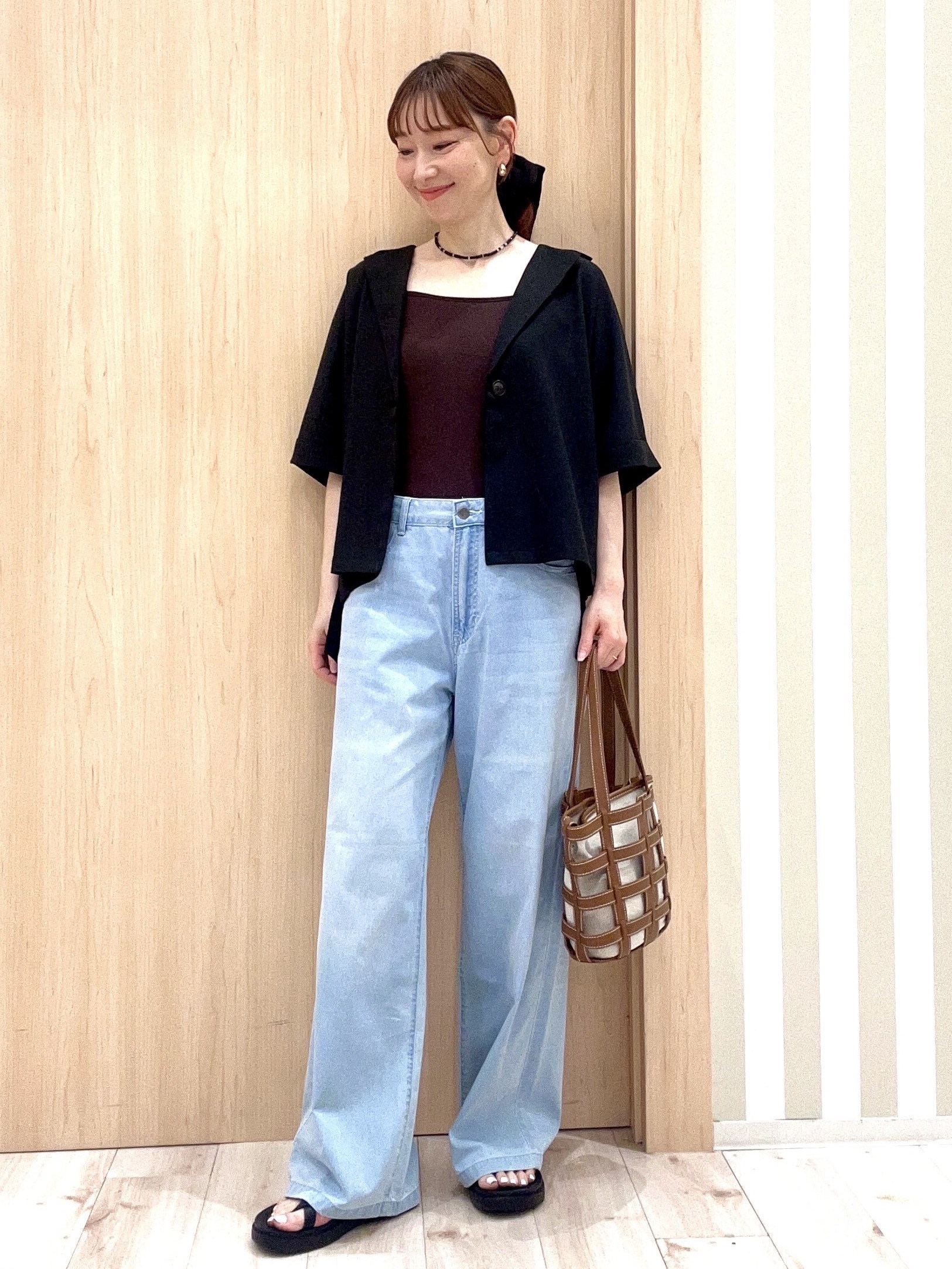 ririさんの「SHOO･LA･RUE｜【洗濯機可/S-LL】カップ付き Wストラップ テレコキャミソール」を使ったコーディネート