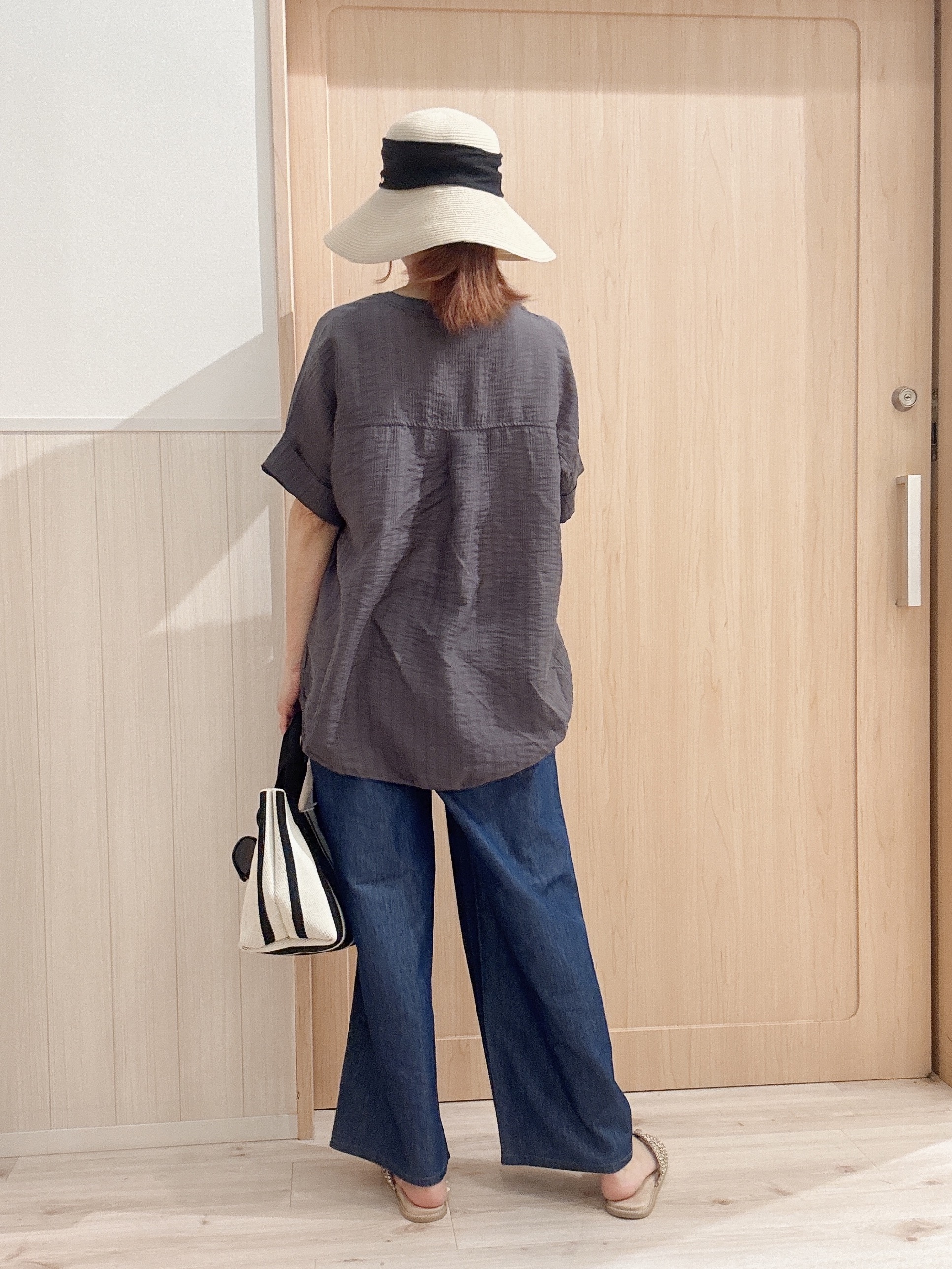 モカさんの「SHOO･LA･RUE｜【高レビュー/体型カバー】インせず着られる スキッパー裾リボンブラウス」を使ったコーディネート