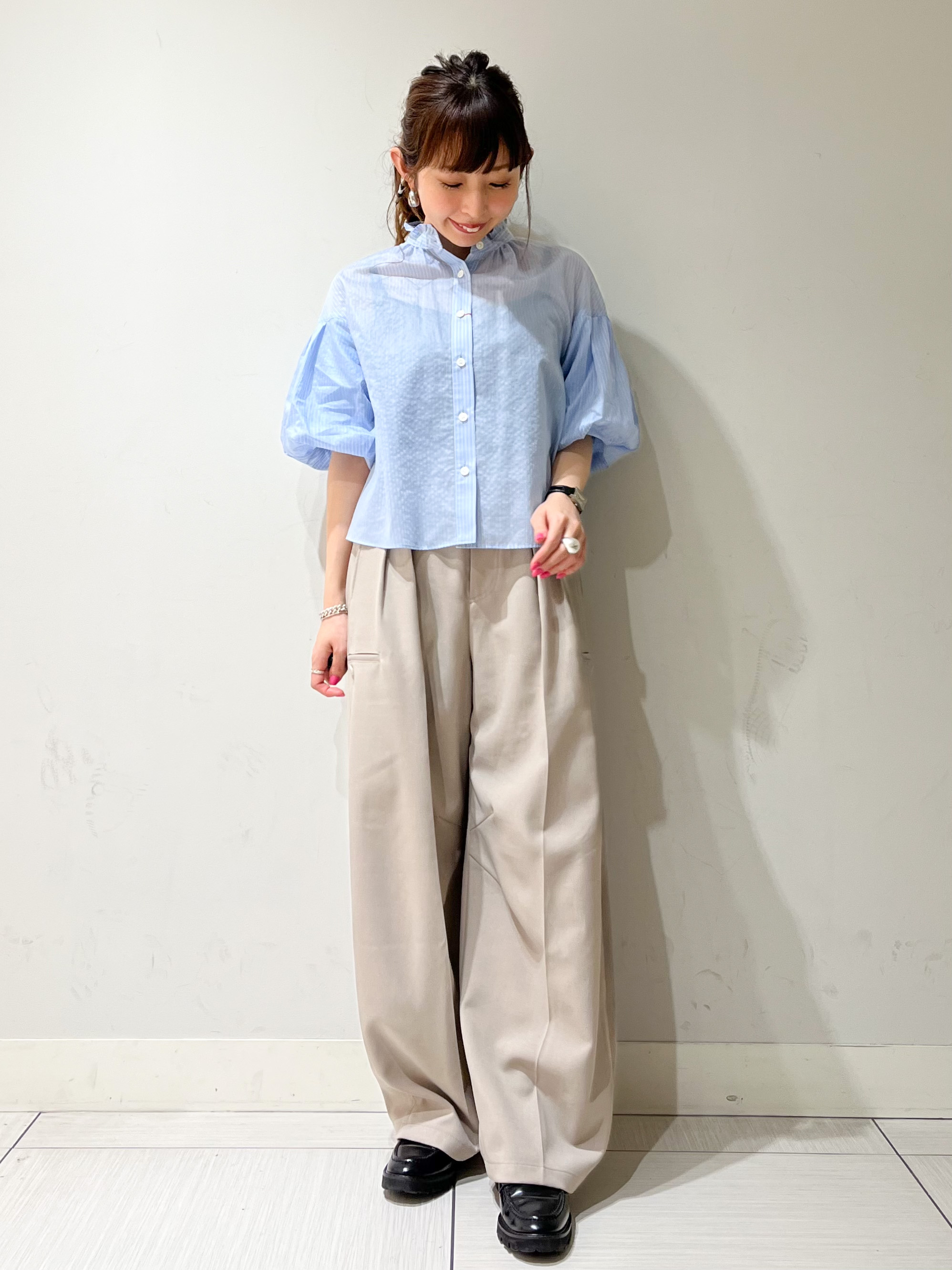 じゅんさんの「DRESSTERIOR｜【セットアップ可】ピークドダブルライトストレッチジャケット」を使ったコーディネート