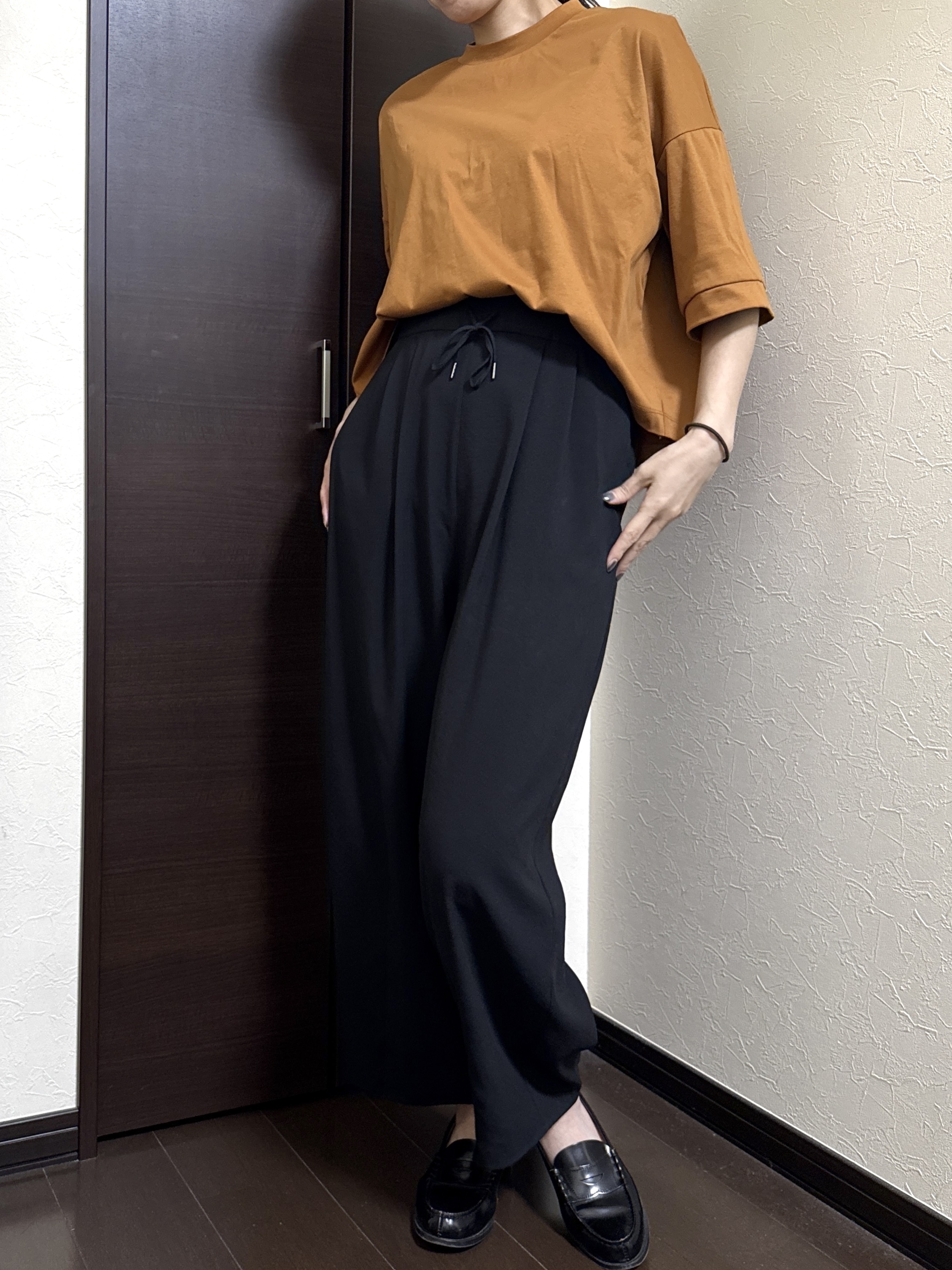 Junさんの「Dessin｜【新色追加/体型カバー】美光沢カットソーボクシーシルエット」を使ったコーディネート