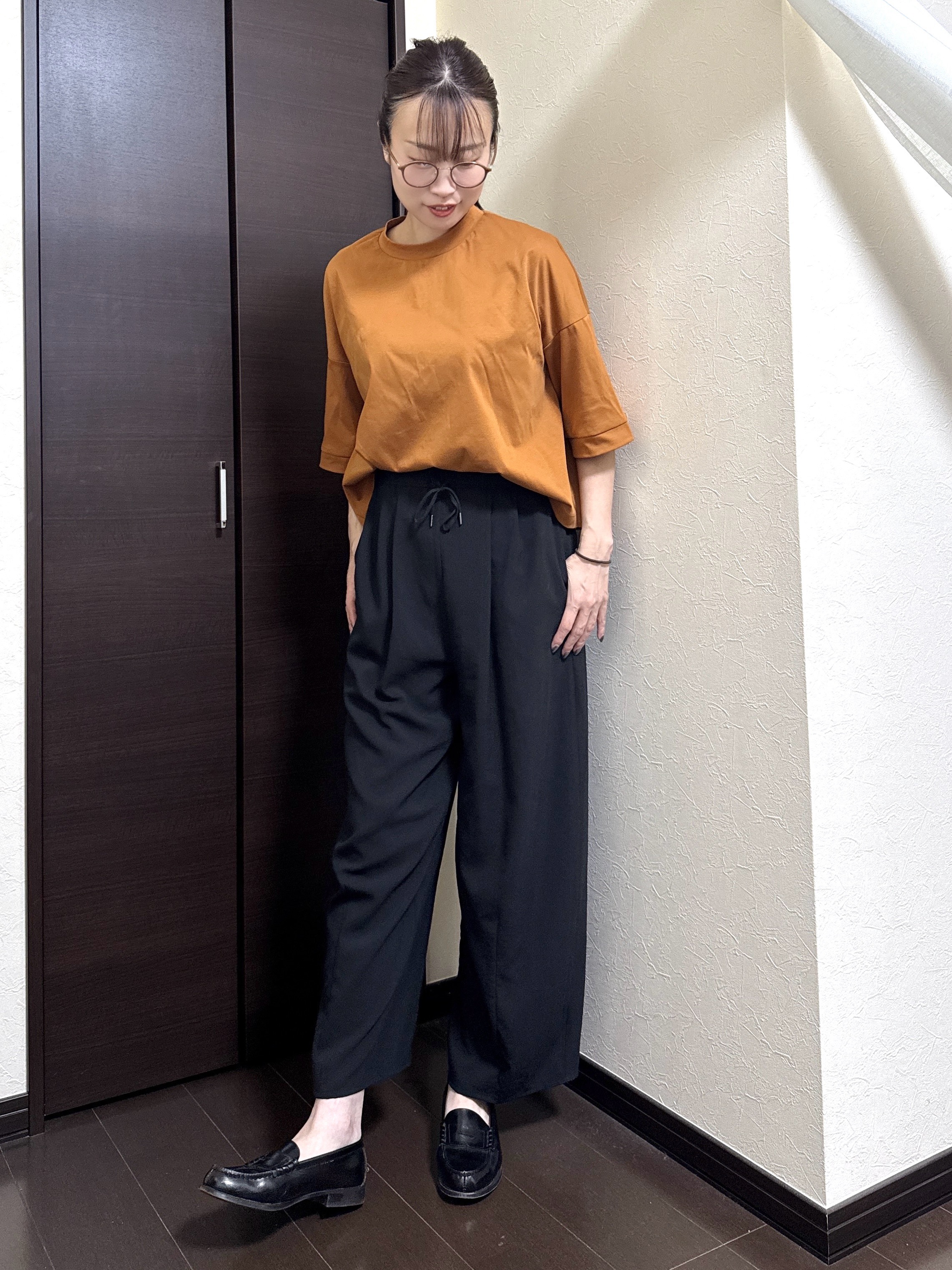 Junさんの「Dessin｜【新色追加/体型カバー】美光沢カットソーボクシーシルエット」を使ったコーディネート