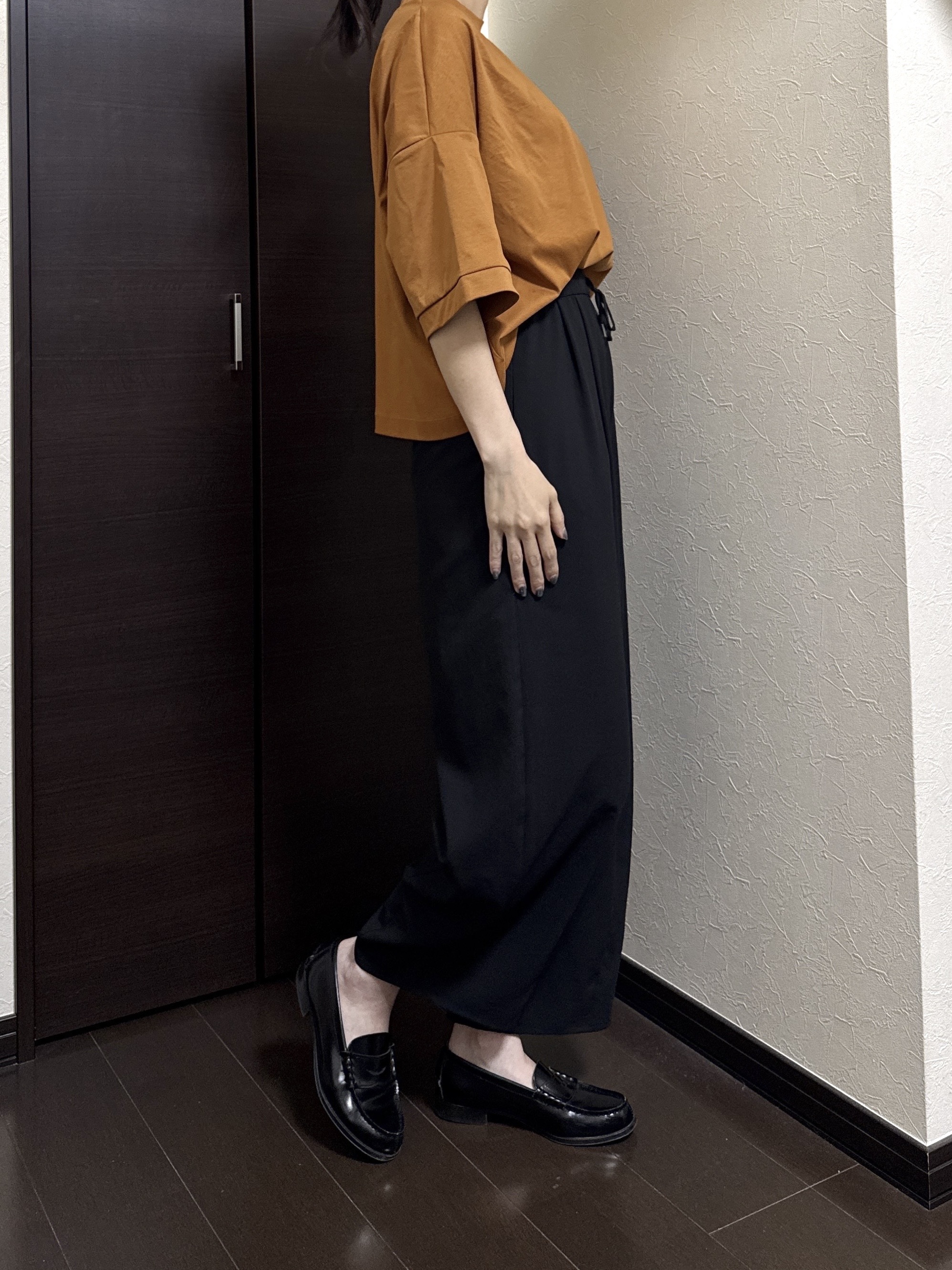 Junさんの「Dessin｜【新色追加/体型カバー】美光沢カットソーボクシーシルエット」を使ったコーディネート