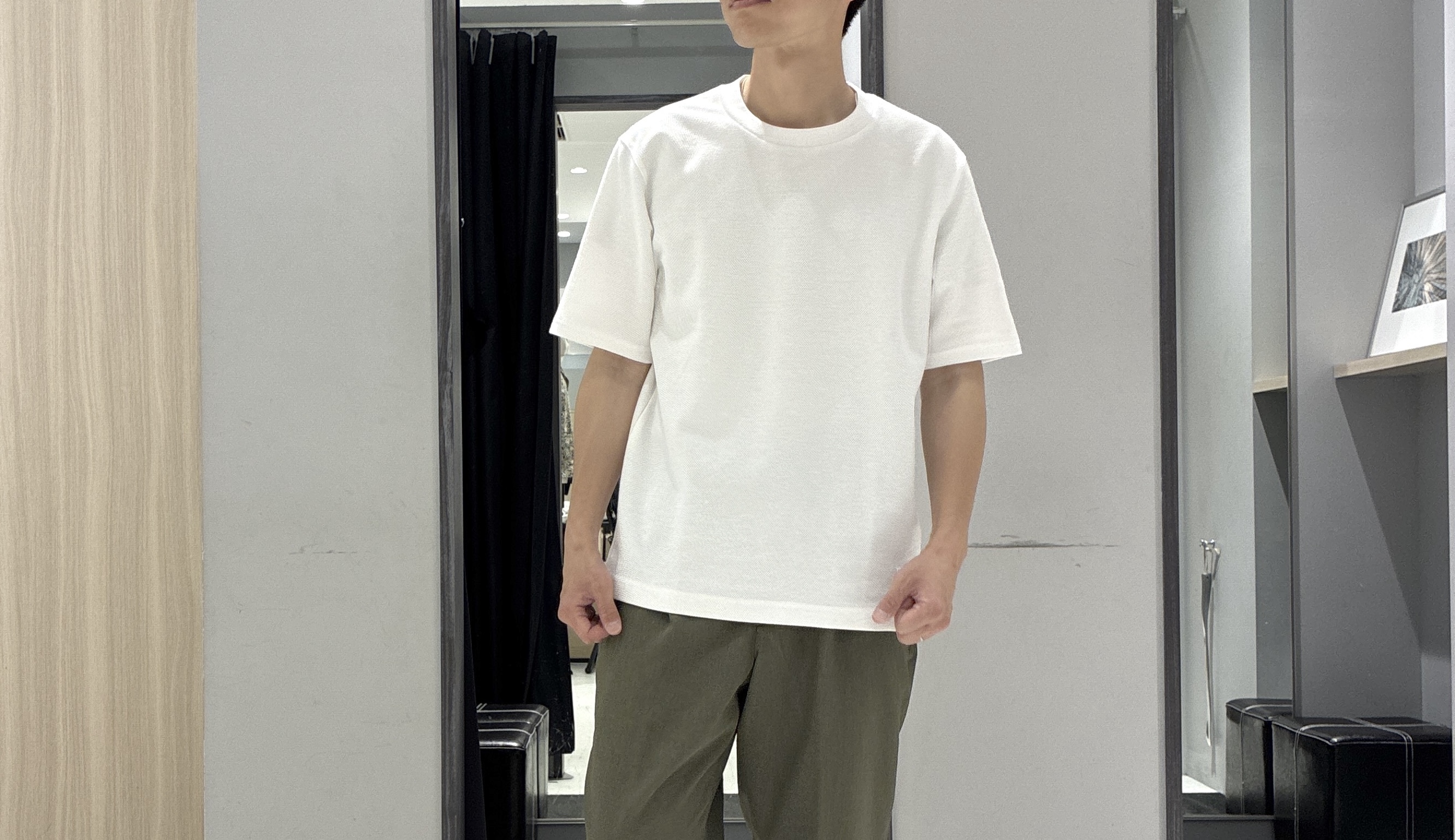 わいずみさんの「TAKEO KIKUCHI｜リップル小花シャツ」を使ったコーディネート