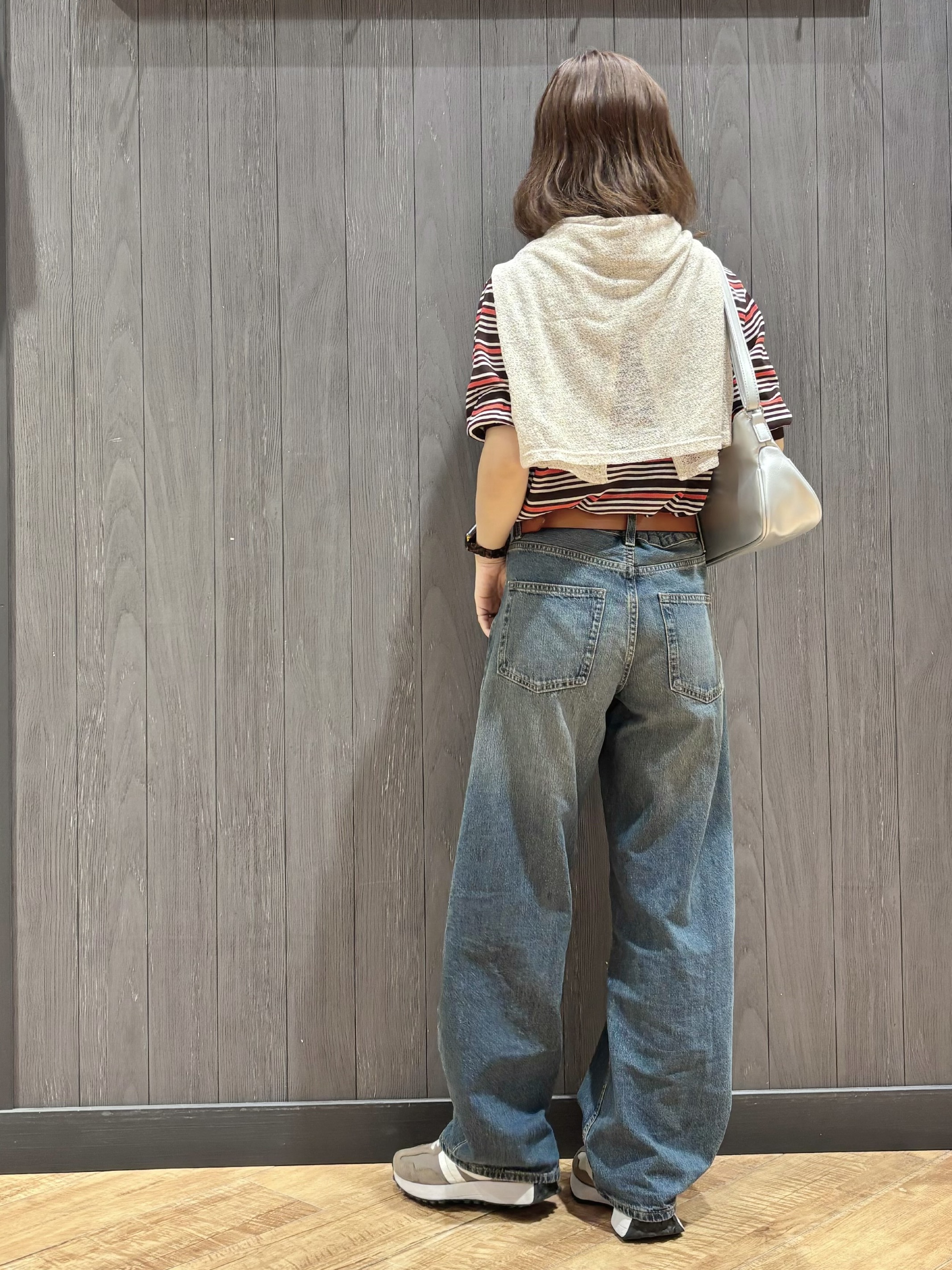 meiさんの「SHOO･LA･RUE｜【S-LL/洗濯機可】ほんのりシアーの襟付きニットカーディガン」を使ったコーディネート
