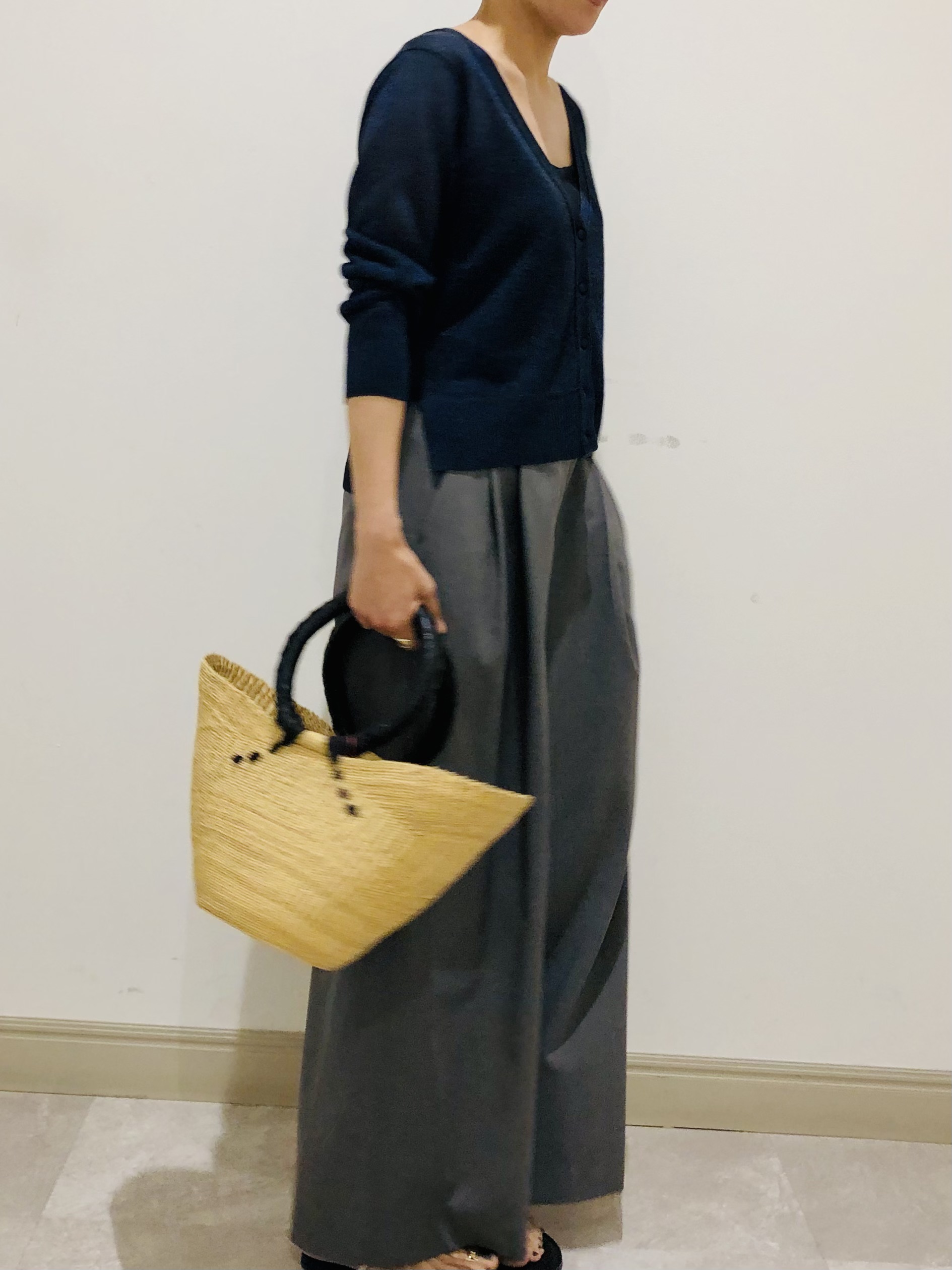 OGATAさんの「DRESSTERIOR｜【日除け/冷房対策】ウォッシャブルシアーカーディガン」を使ったコーディネート
