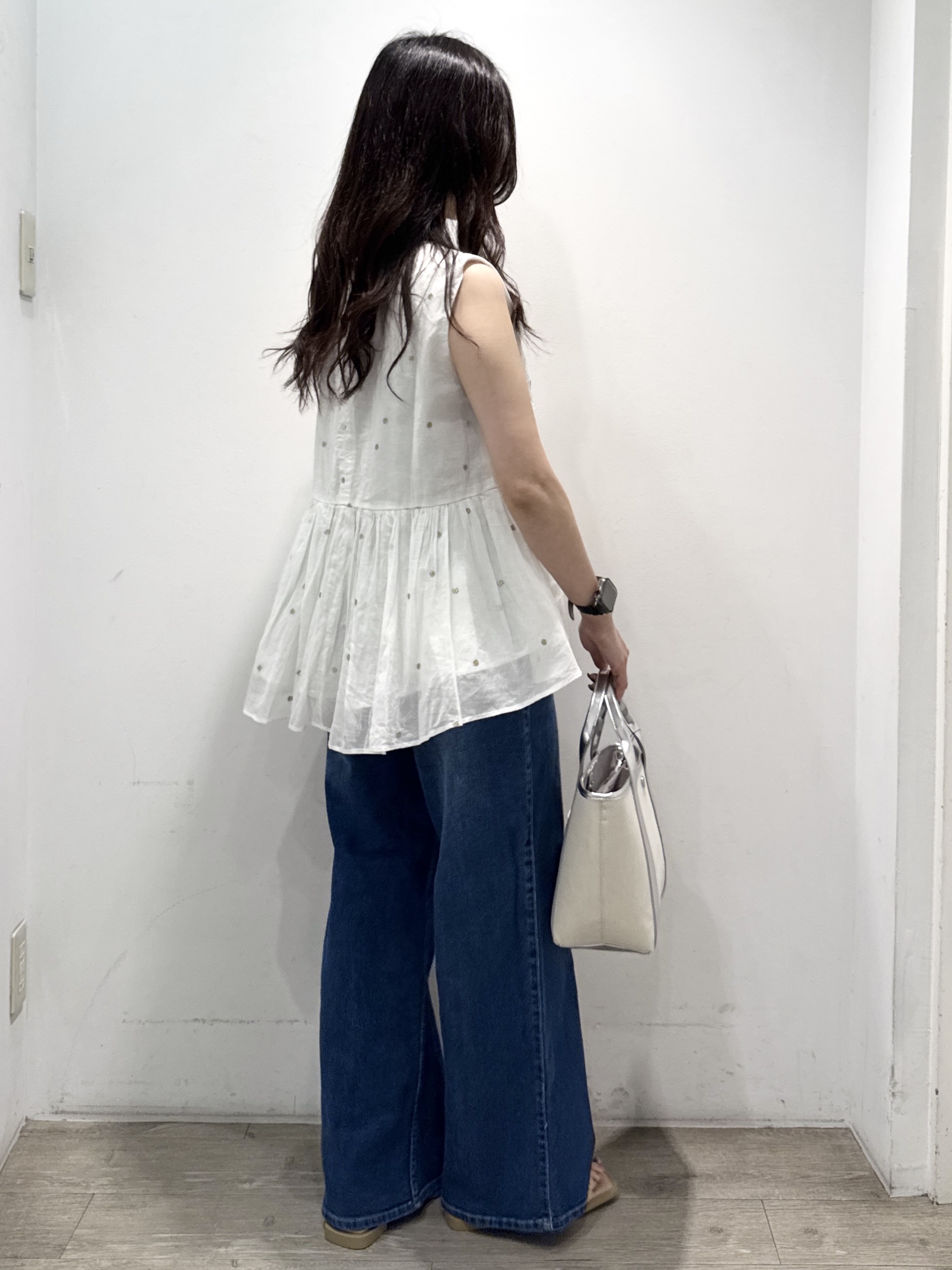 yuicciさんの「OPAQUE.CLIP｜ラメドット刺繍ペプラムブラウス【洗える】」を使ったコーディネート