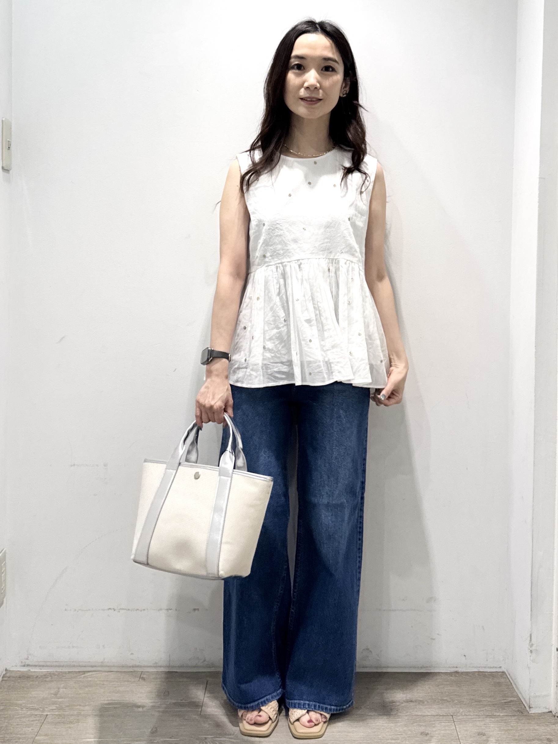 yuicciさんの「OPAQUE.CLIP｜ラメドット刺繍ペプラムブラウス【洗える】」を使ったコーディネート