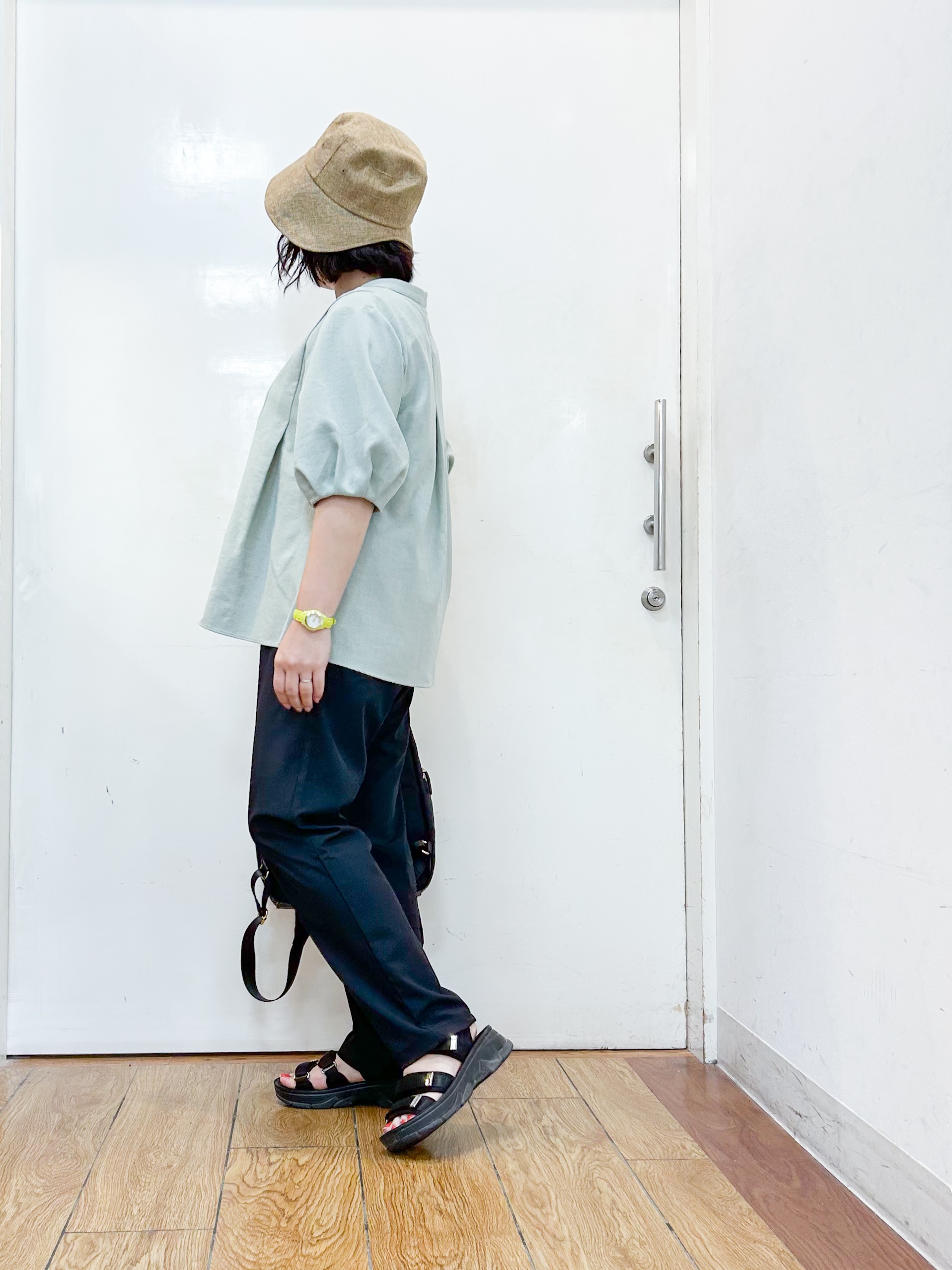 haruさんの「SHOO･LA･RUE｜【高レビュー/洗濯後しわになりにくい/インせず着られる】自然に体型カバー 麻調ペプラムブラウス」を使ったコーディネート