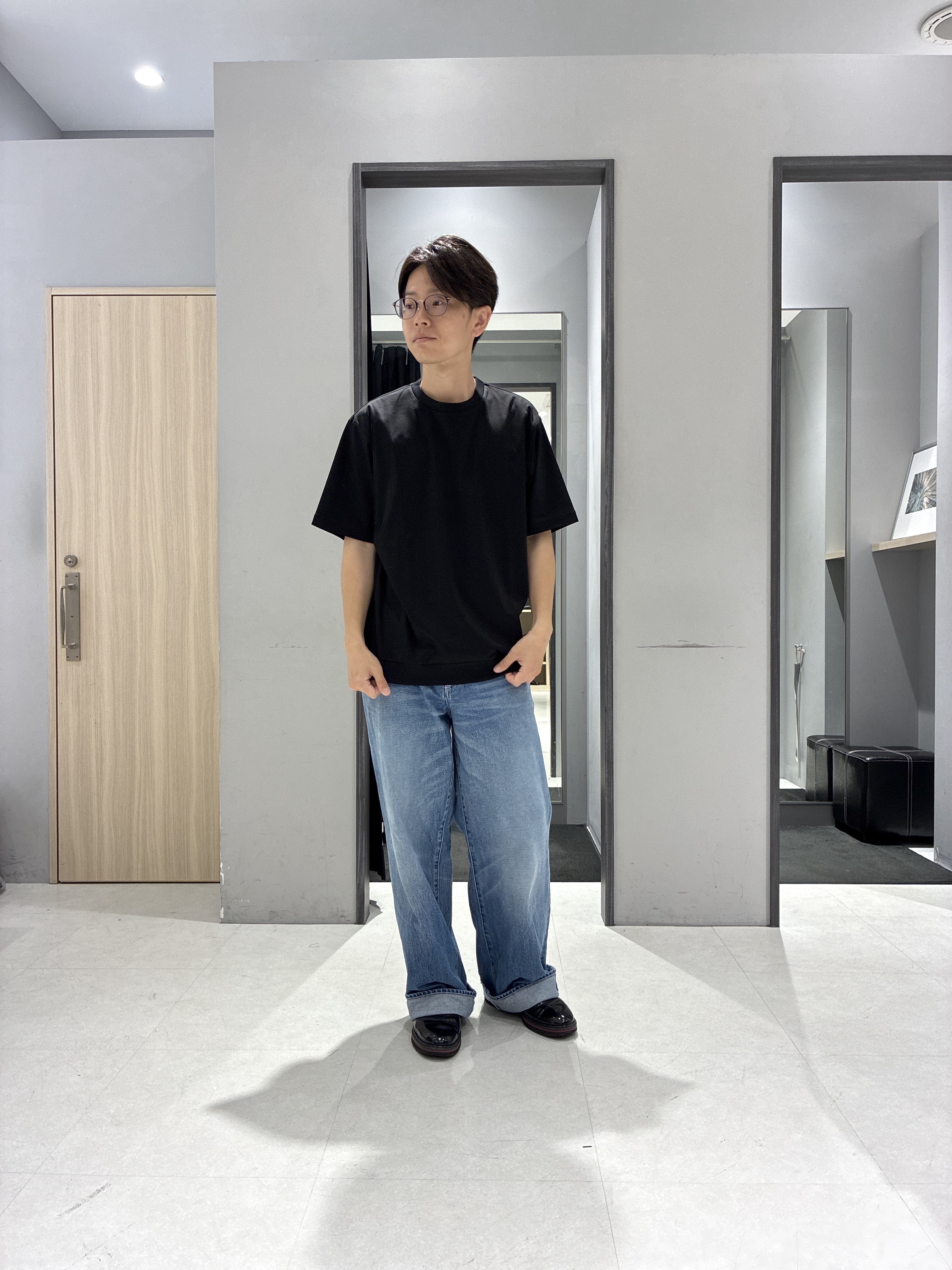 わいずみさんの「TAKEO KIKUCHI｜【接触冷感】アイスクリアコットン Tシャツ」を使ったコーディネート