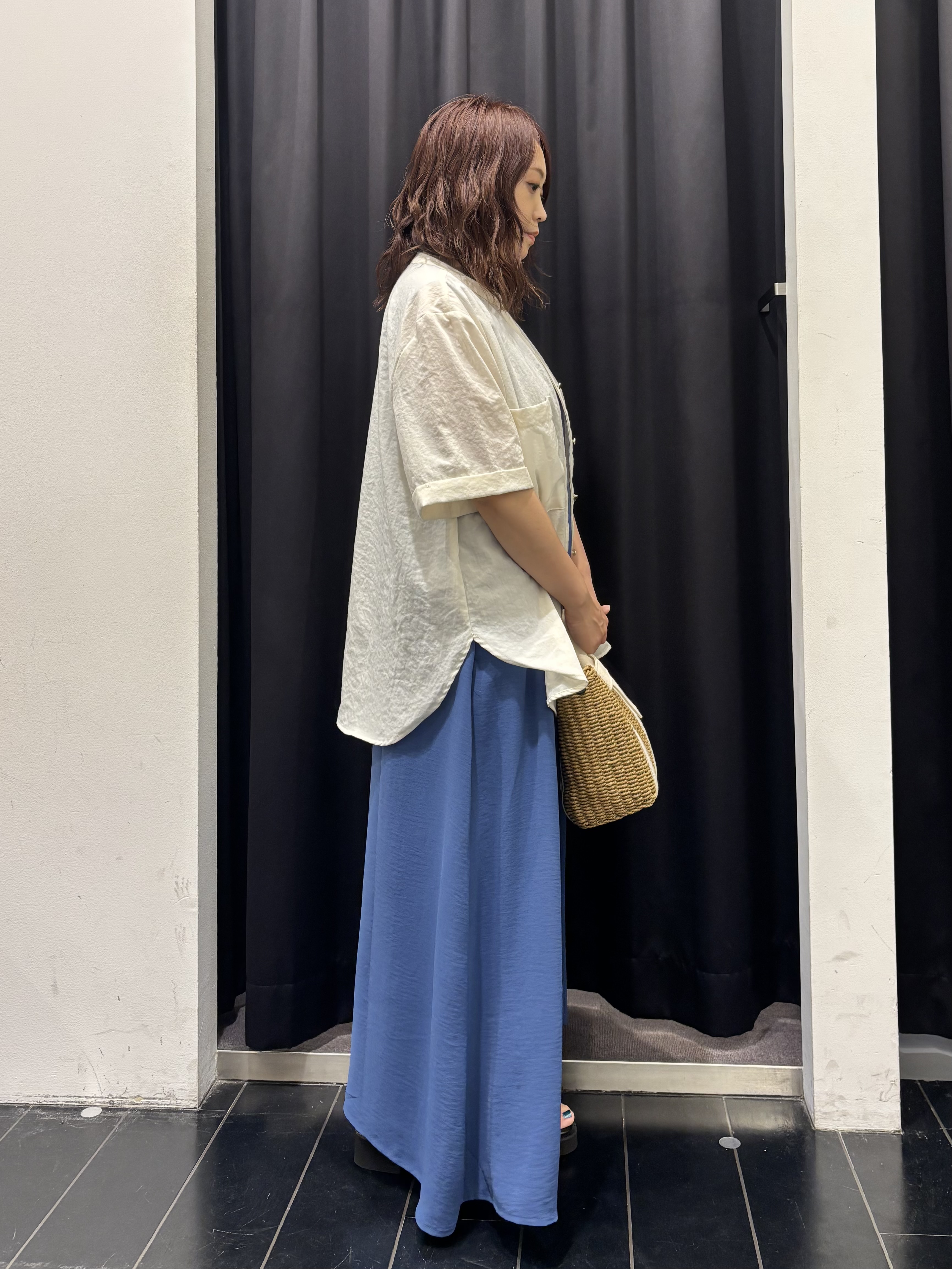 mameさんの「THE SHOP TK｜【M-XL/刻みネックですっきり見え】Wポケット金ボタン 5分袖シャツ」を使ったコーディネート