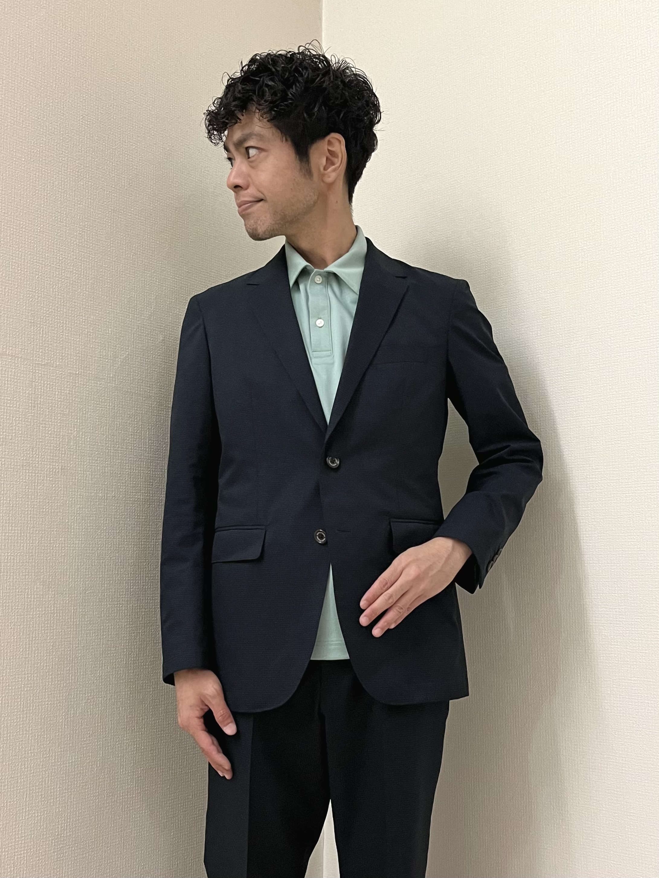 URAさんの「TAKEO KIKUCHI｜【抗菌防臭】COOL DOTS（R）ドビープリント ジャケット」を使ったコーディネート