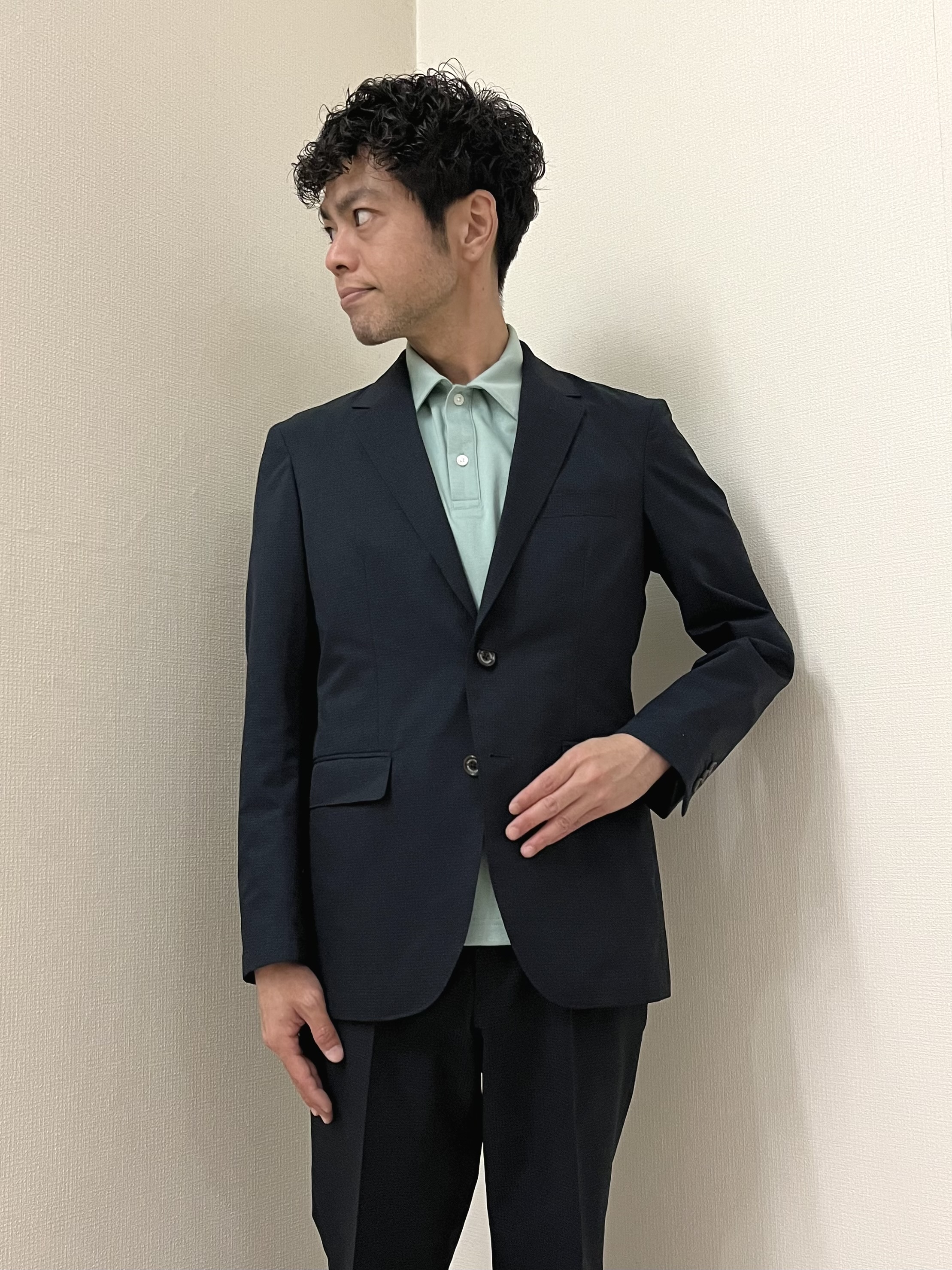 URAさんの「TAKEO KIKUCHI｜【抗菌防臭】COOL DOTS（R）ドビープリント ジャケット」を使ったコーディネート