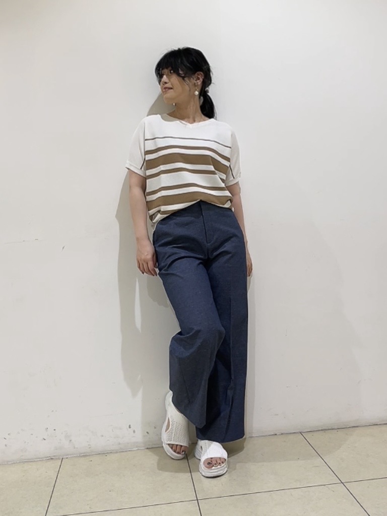 watanabeさんの「UNTITLED｜【洗える】ガーター編みVネックニットT」を使ったコーディネート