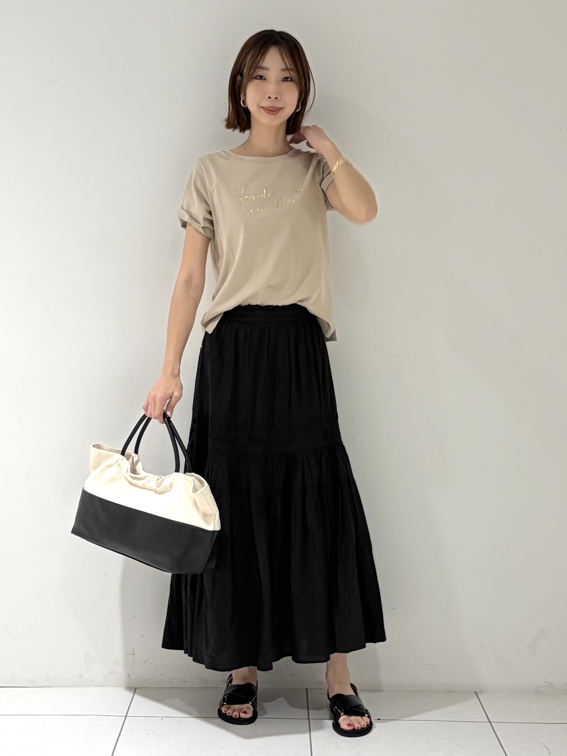 shioriさんの「INDIVI｜3DプリントロゴTシャツ」を使ったコーディネート