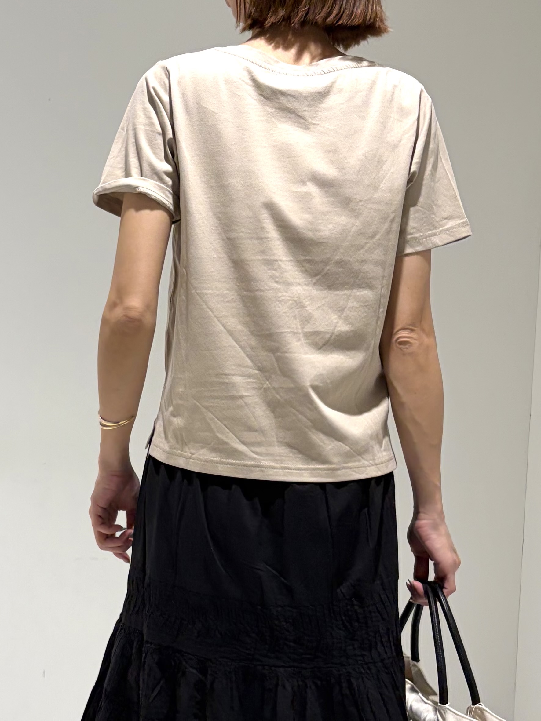 shioriさんの「INDIVI｜3DプリントロゴTシャツ」を使ったコーディネート