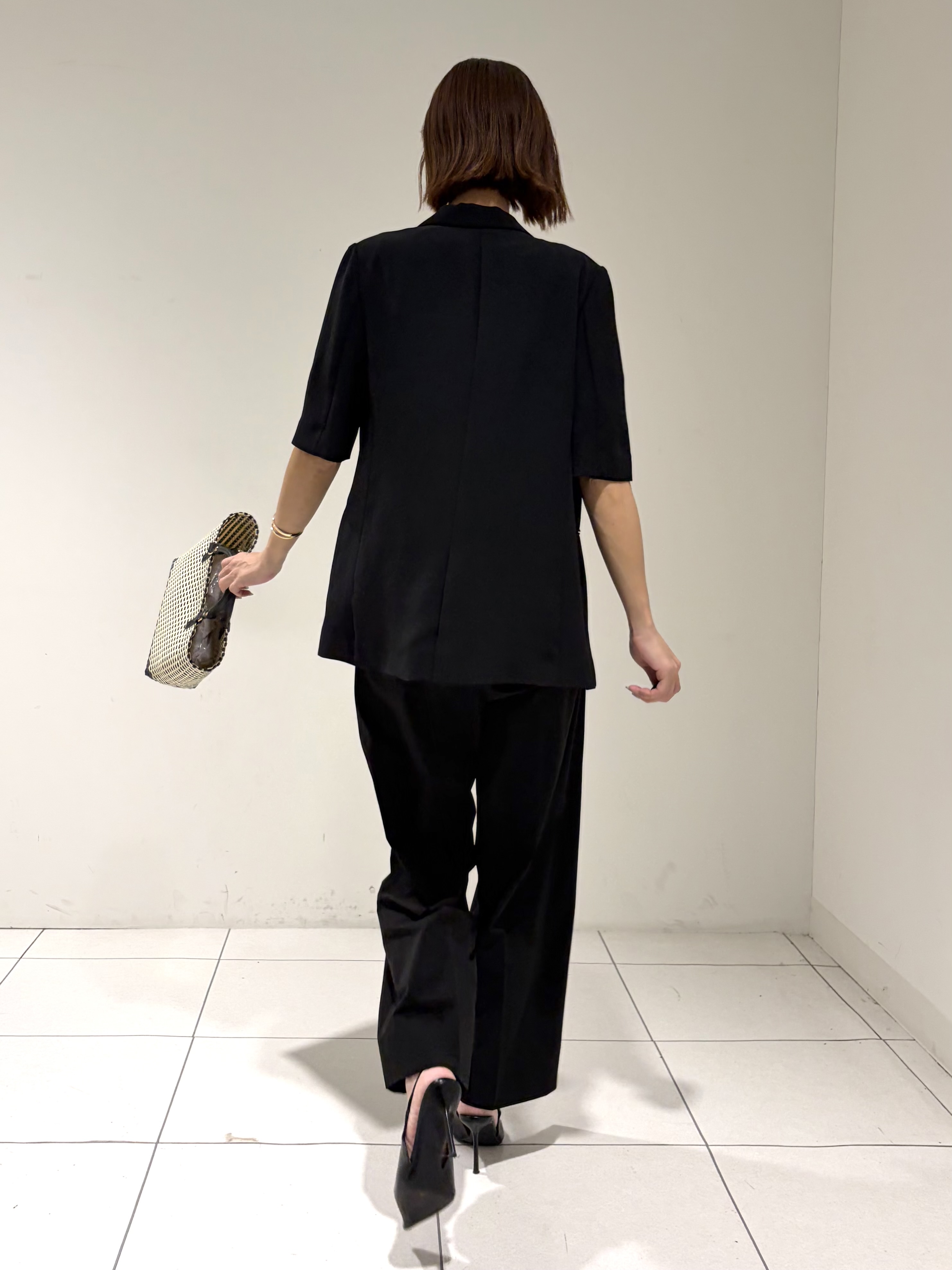 shioriさんの「INDIVI｜【着る日傘】ハーフスリーブダブルジャケット」を使ったコーディネート