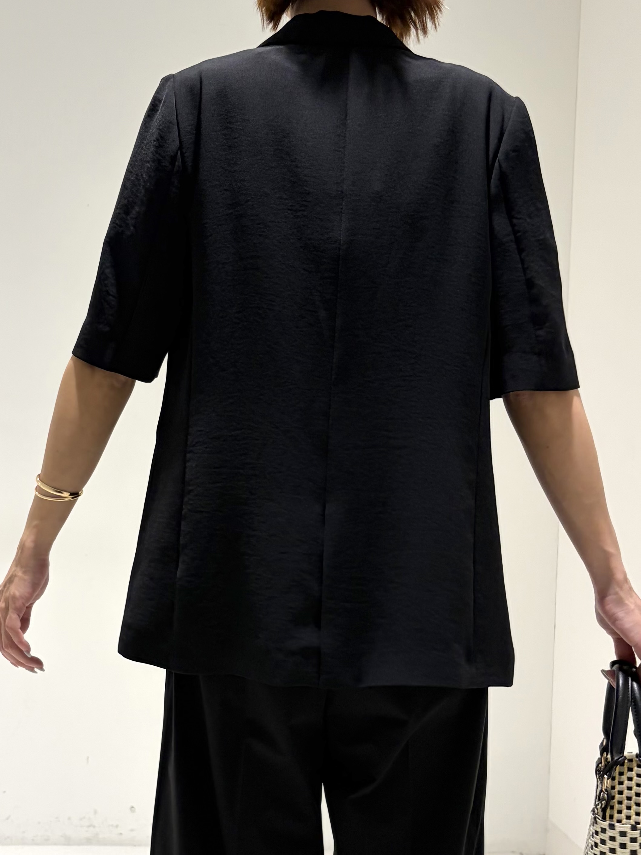 shioriさんの「INDIVI｜【着る日傘】ハーフスリーブダブルジャケット」を使ったコーディネート