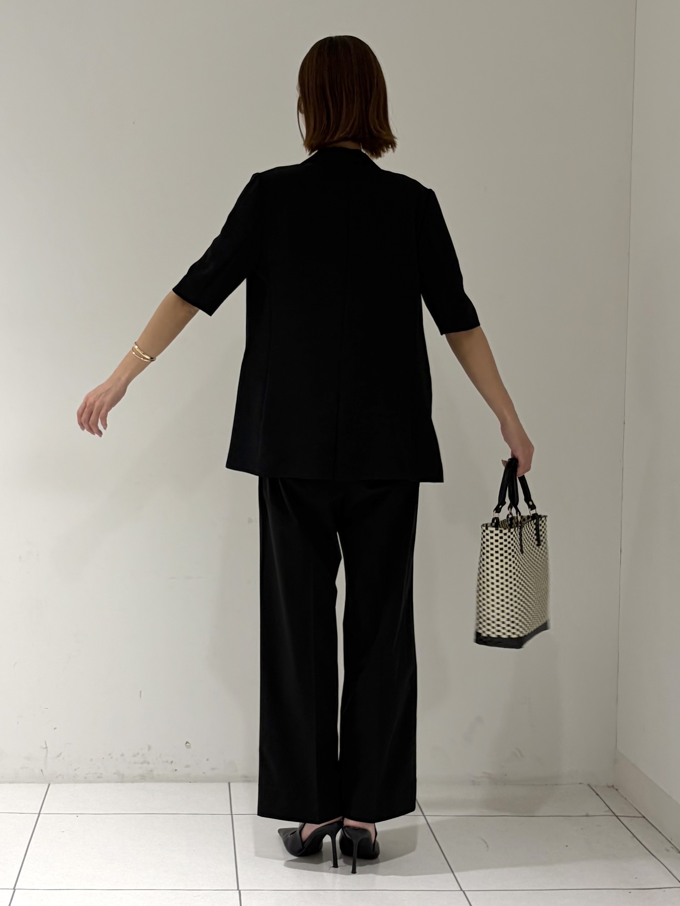 shioriさんの「INDIVI｜【着る日傘】ハーフスリーブダブルジャケット」を使ったコーディネート