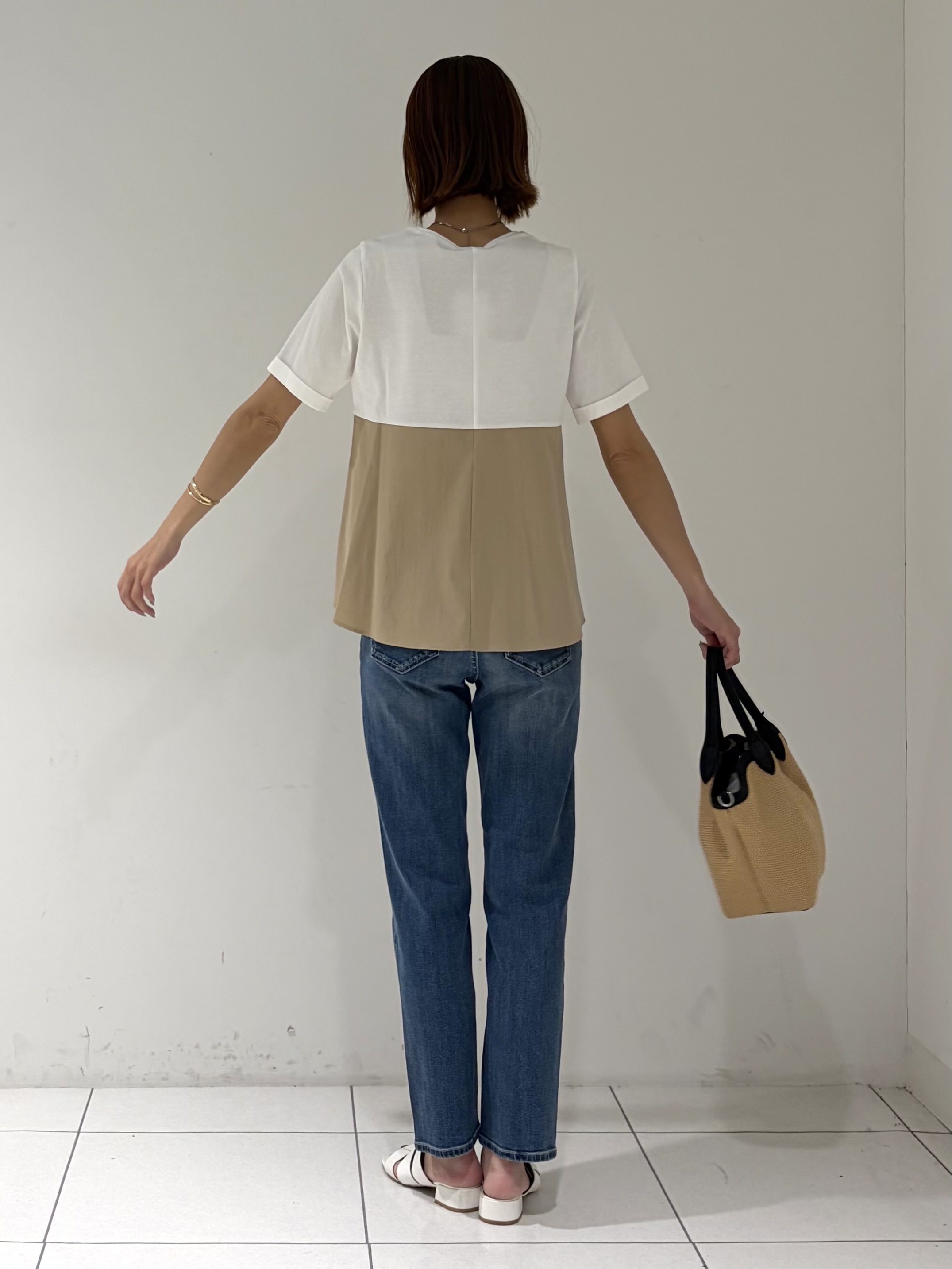 shioriさんの「INDIVI｜【バックシャン】異素材ドッキングプルオーバー」を使ったコーディネート