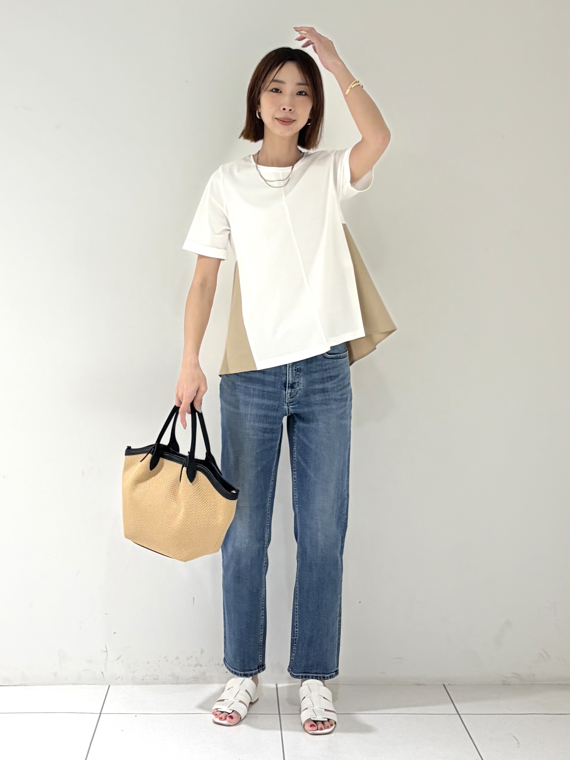 shioriさんの「INDIVI｜【バックシャン】異素材ドッキングプルオーバー」を使ったコーディネート