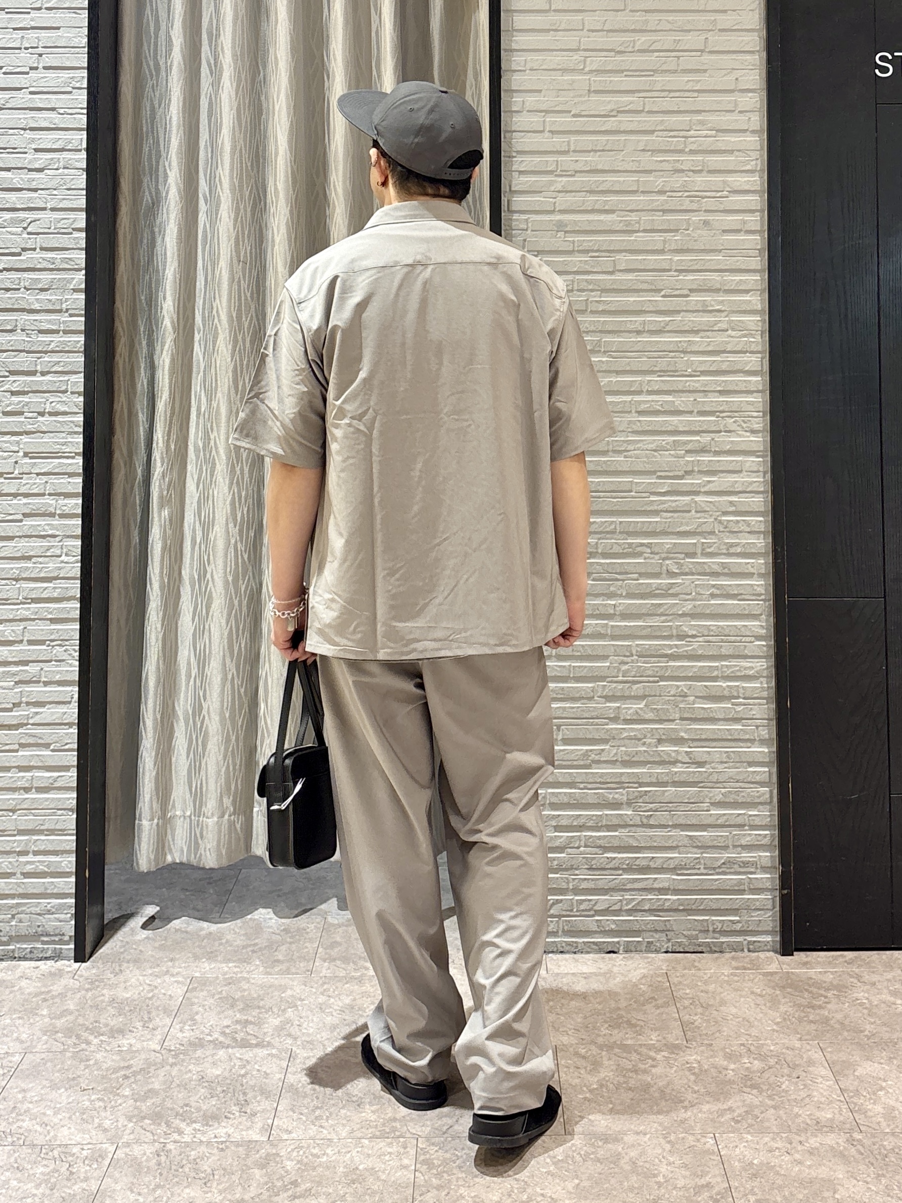 Pーyamaさんの「THE SHOP TK｜クールウェザー 半袖シャツ 接触冷感／吸水速乾／洗濯機OK／セットアップ可」を使ったコーディネート