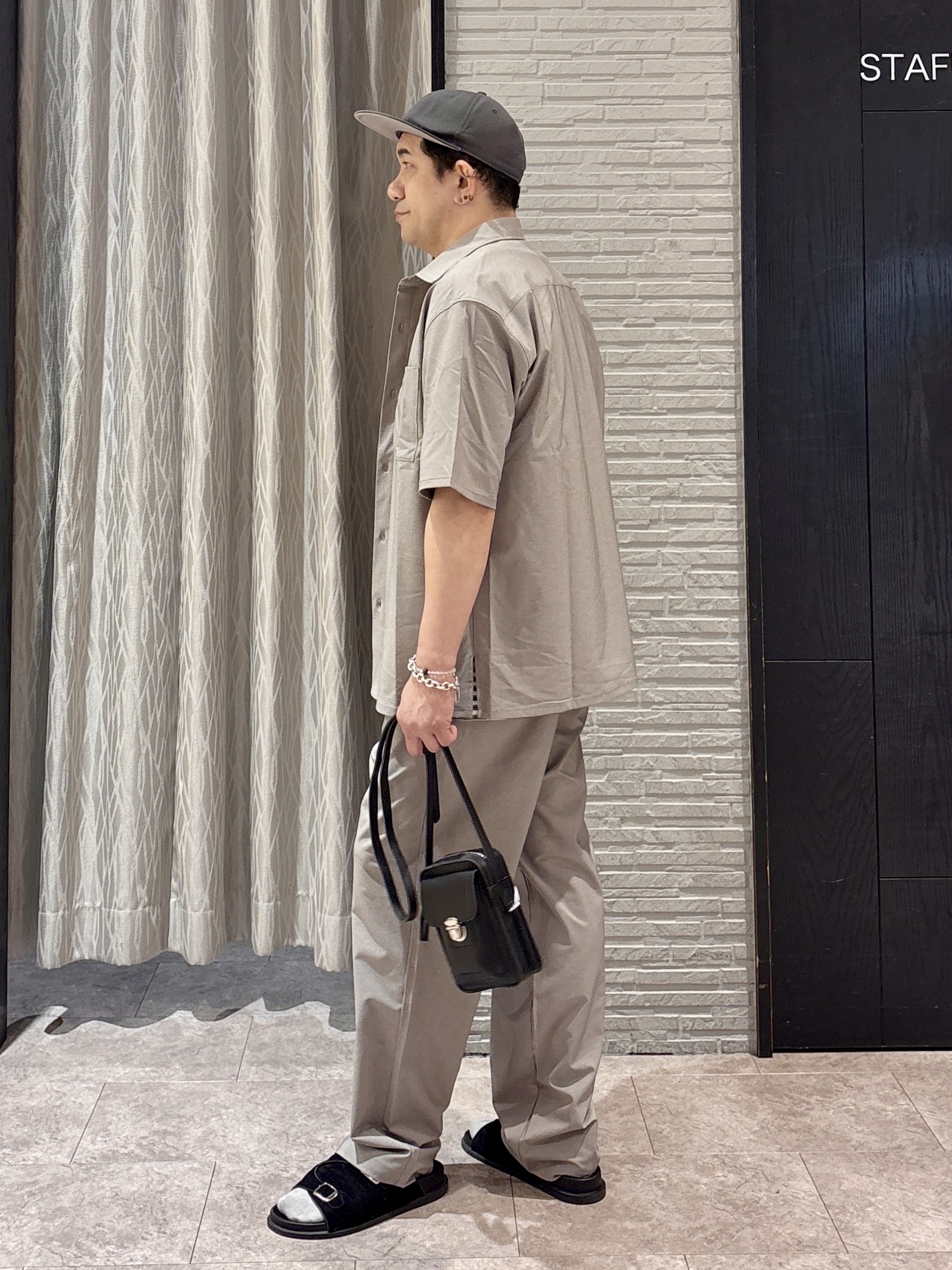 Pーyamaさんの「THE SHOP TK｜クールウェザー 半袖シャツ 接触冷感／吸水速乾／洗濯機OK／セットアップ可」を使ったコーディネート