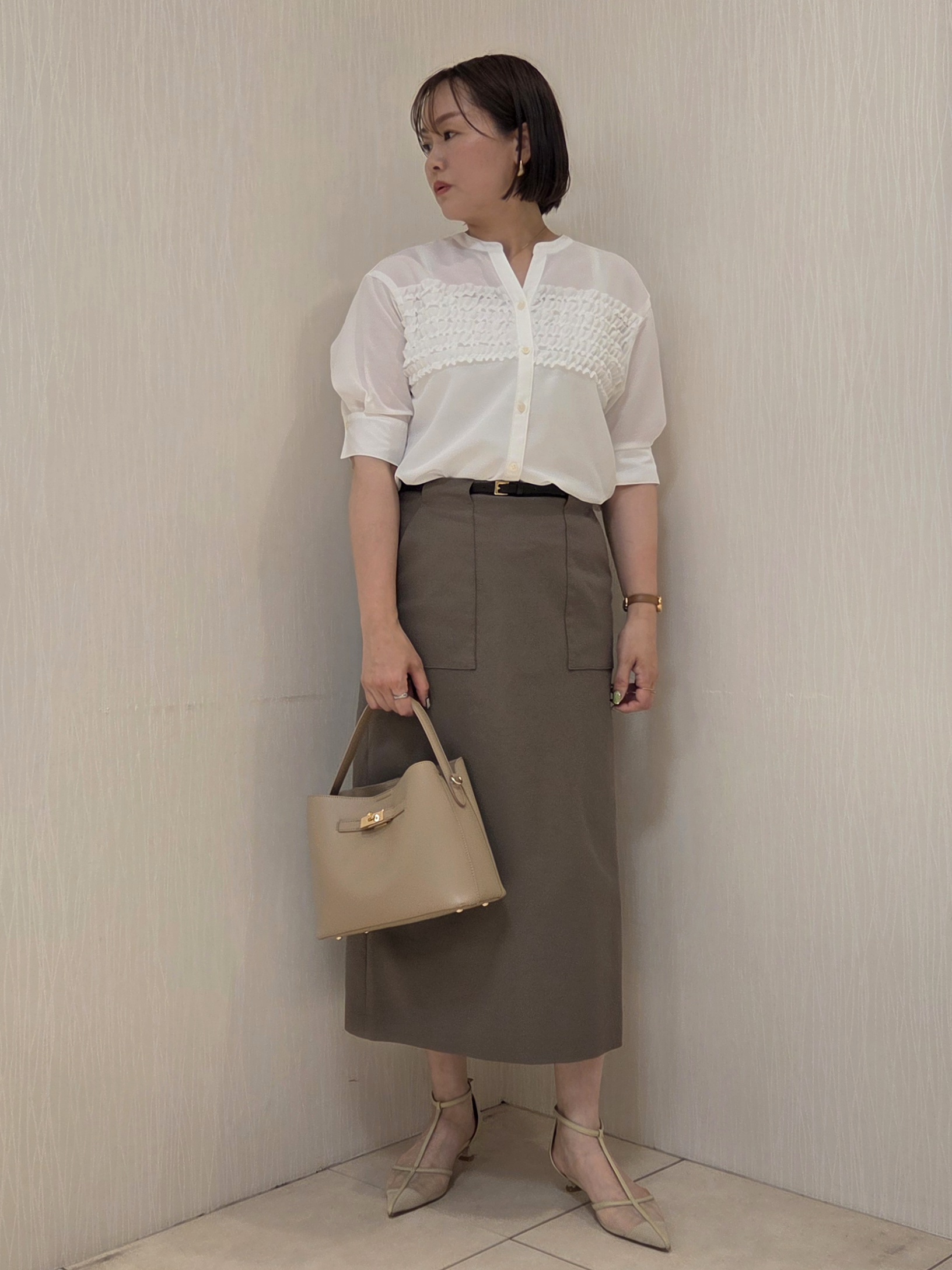 naokoさんの「UNTITLED｜【接触冷感/通気性/洗える】フロントフリルブラウス」を使ったコーディネート