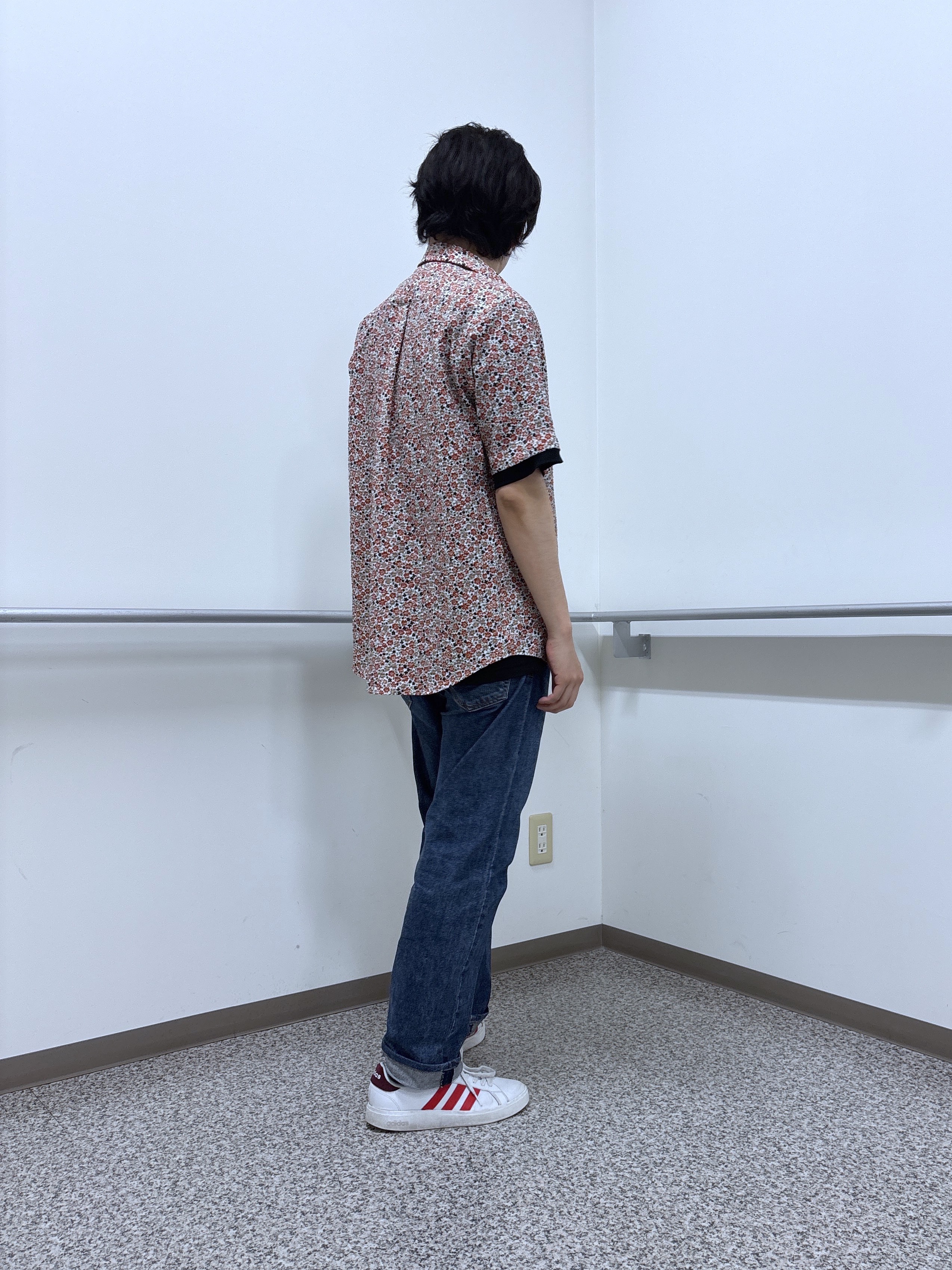 KEIさんの「TAKEO KIKUCHI｜リップル小花シャツ」を使ったコーディネート