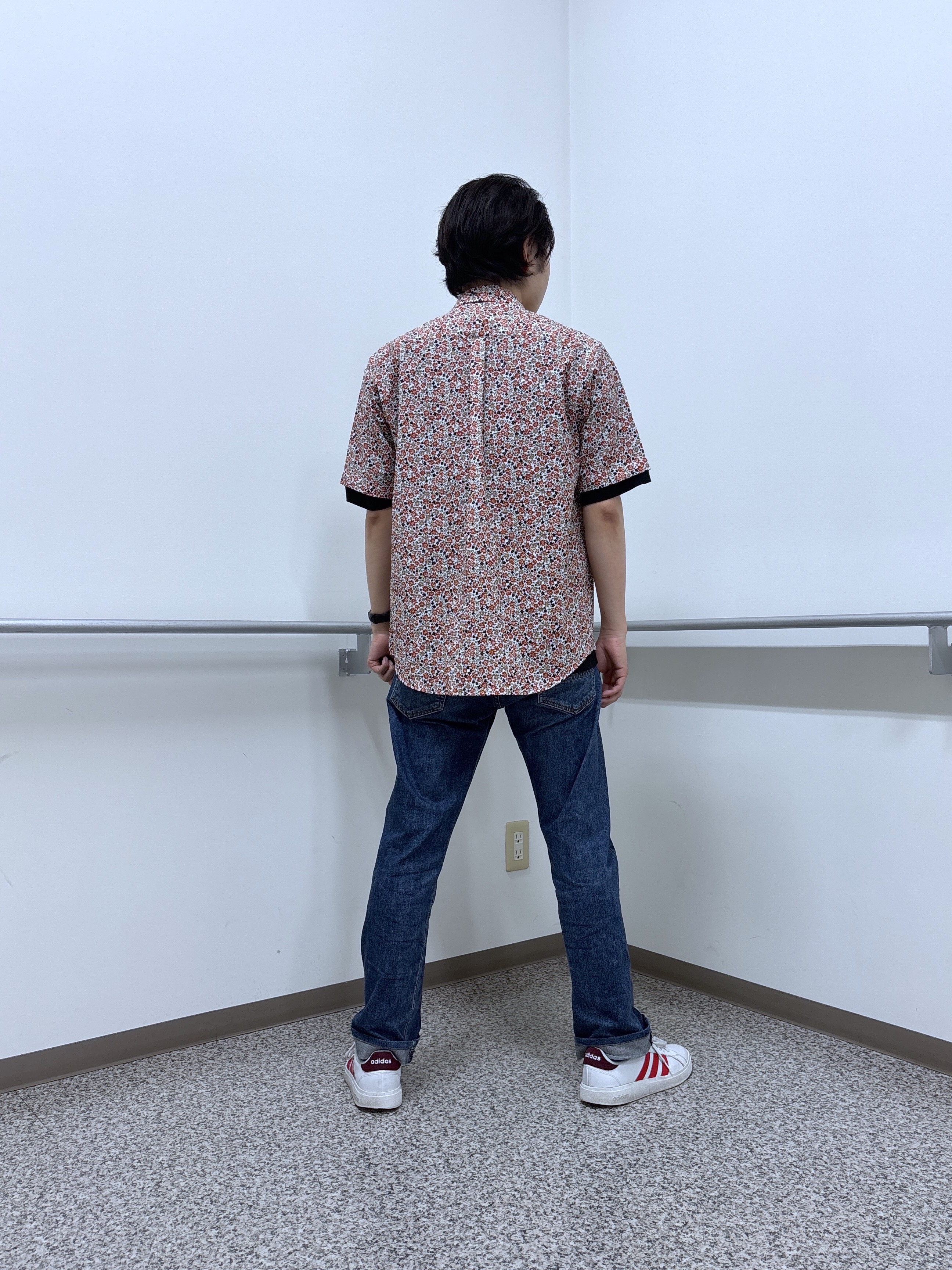 KEIさんの「TAKEO KIKUCHI｜リップル小花シャツ」を使ったコーディネート