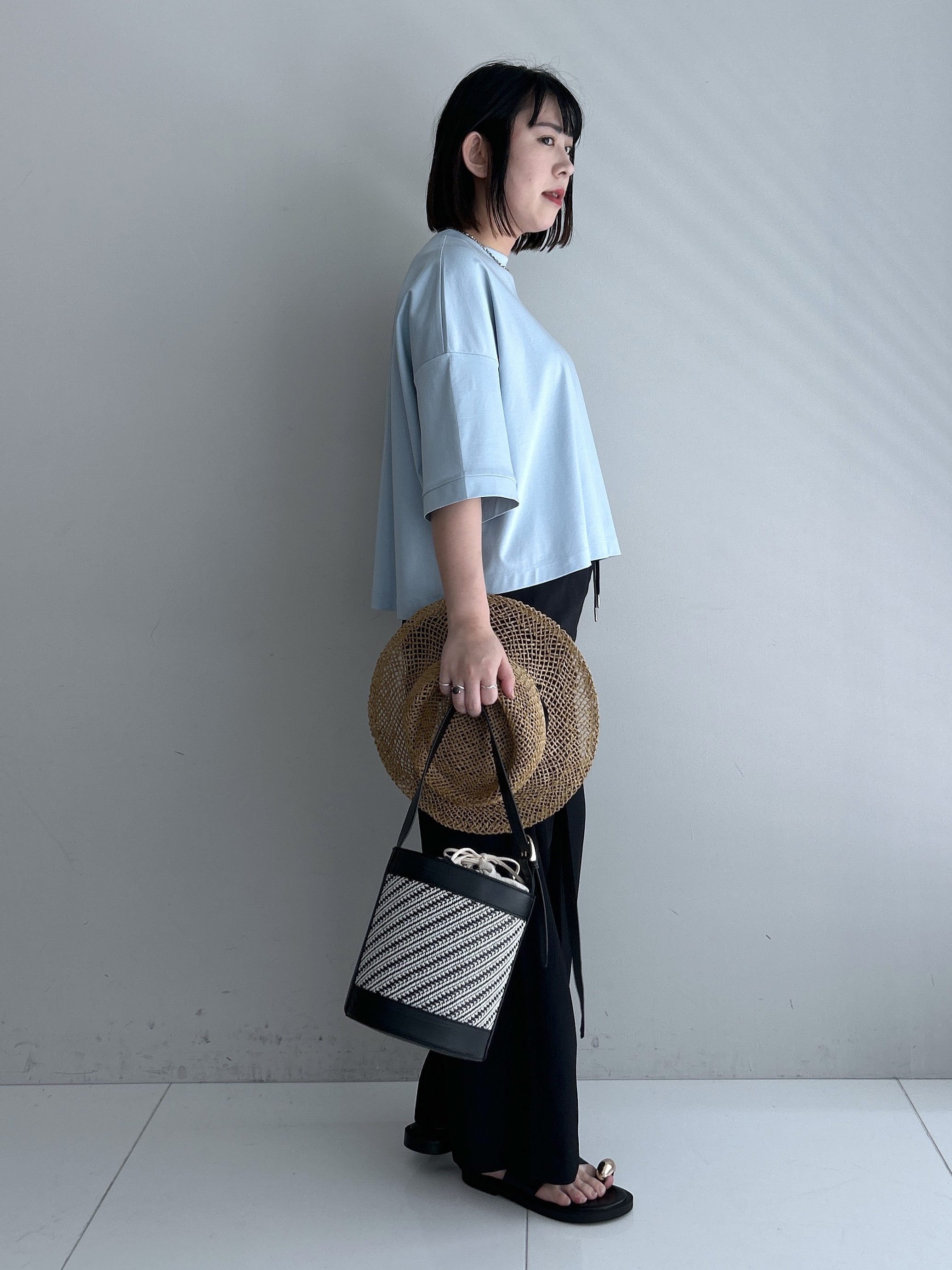 Hirokaさんの「Dessin｜【新色追加/体型カバー】美光沢カットソーボクシーシルエット」を使ったコーディネート