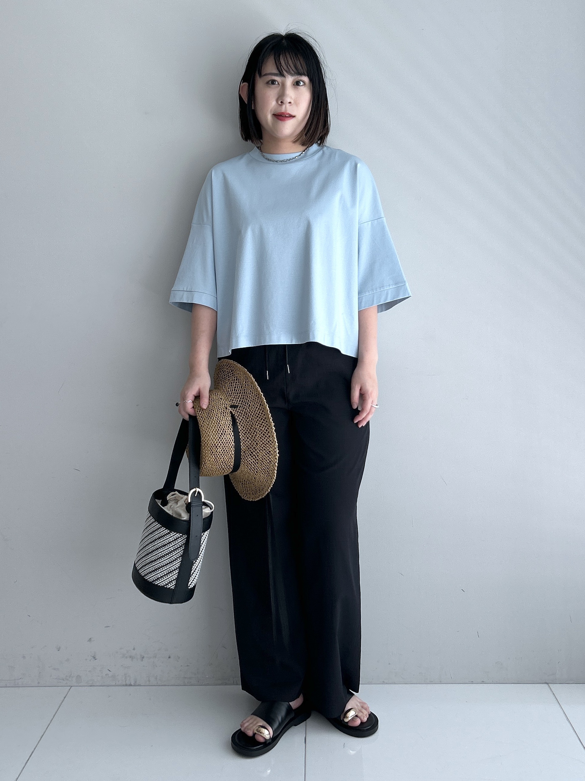 Hirokaさんの「Dessin｜【新色追加/体型カバー】美光沢カットソーボクシーシルエット」を使ったコーディネート