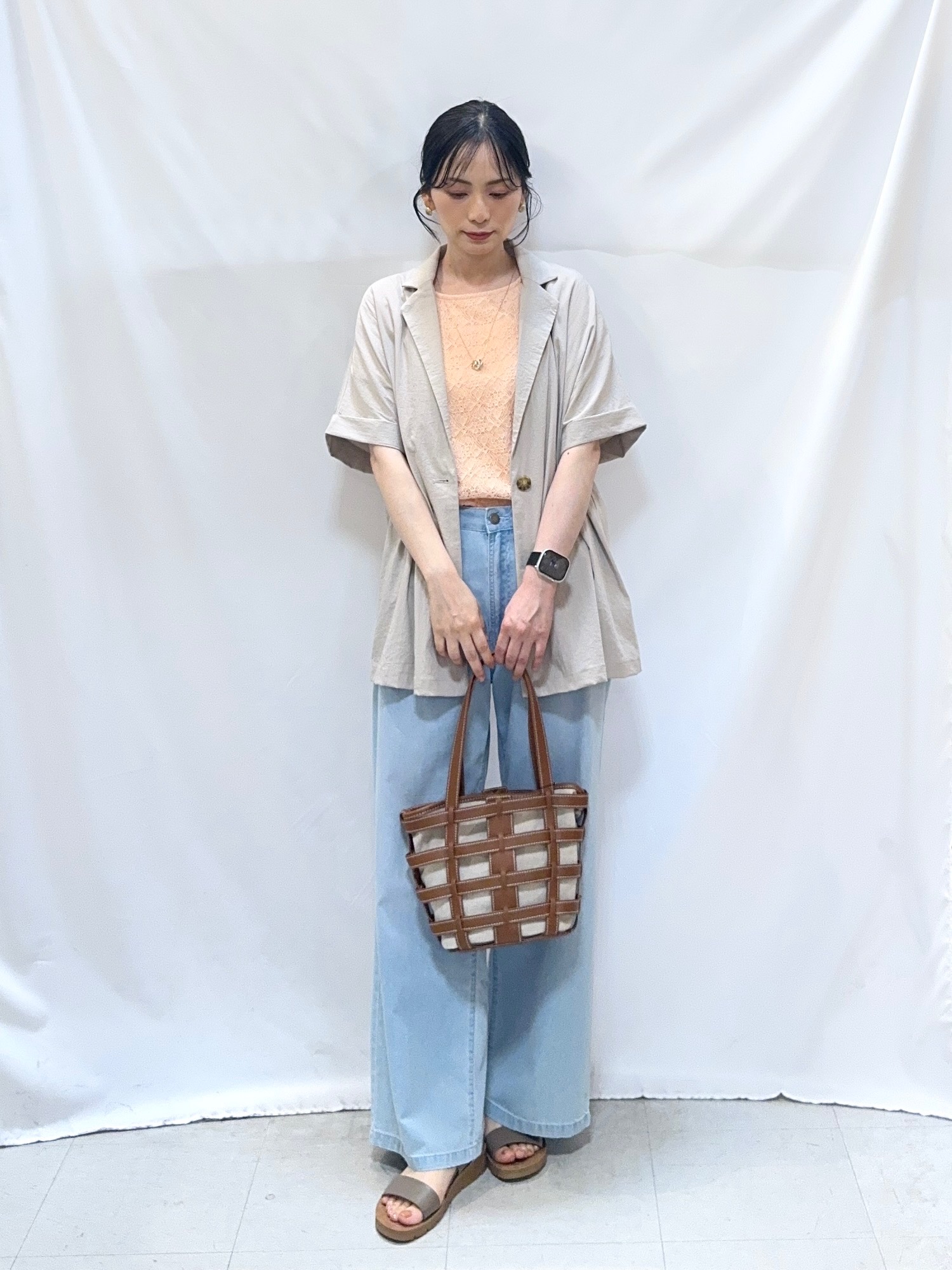 𝐇𝐢𝐫𝐨𝐦𝐢さんの「SHOO･LA･RUE｜【高レビュー/洗濯機可/セットアップ可】軽凛(かろりん) ひんやり半袖ジャケット」を使ったコーディネート