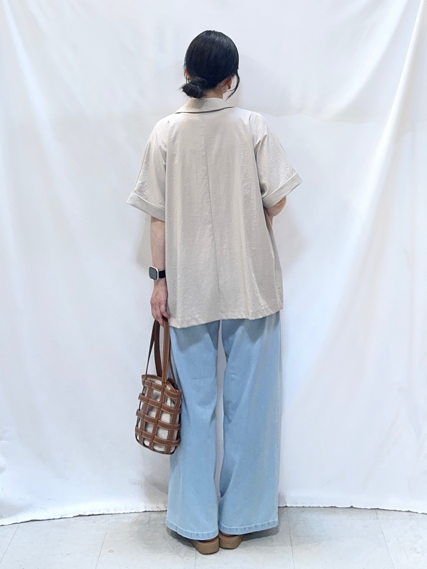 𝐇𝐢𝐫𝐨𝐦𝐢さんの「SHOO･LA･RUE｜【高レビュー/洗濯機可/セットアップ可】軽凛(かろりん) ひんやり半袖ジャケット」を使ったコーディネート