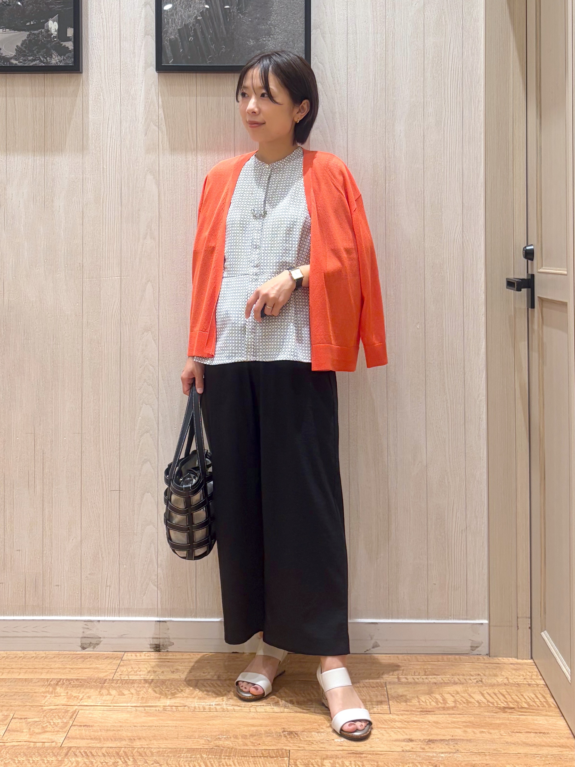 shirayuuuさんの「SHOO･LA･RUE｜【ひんやり/洗濯機可/S-LL】オンにもオフにも マルチに使えるボタンレスカーディガン」を使ったコーディネート