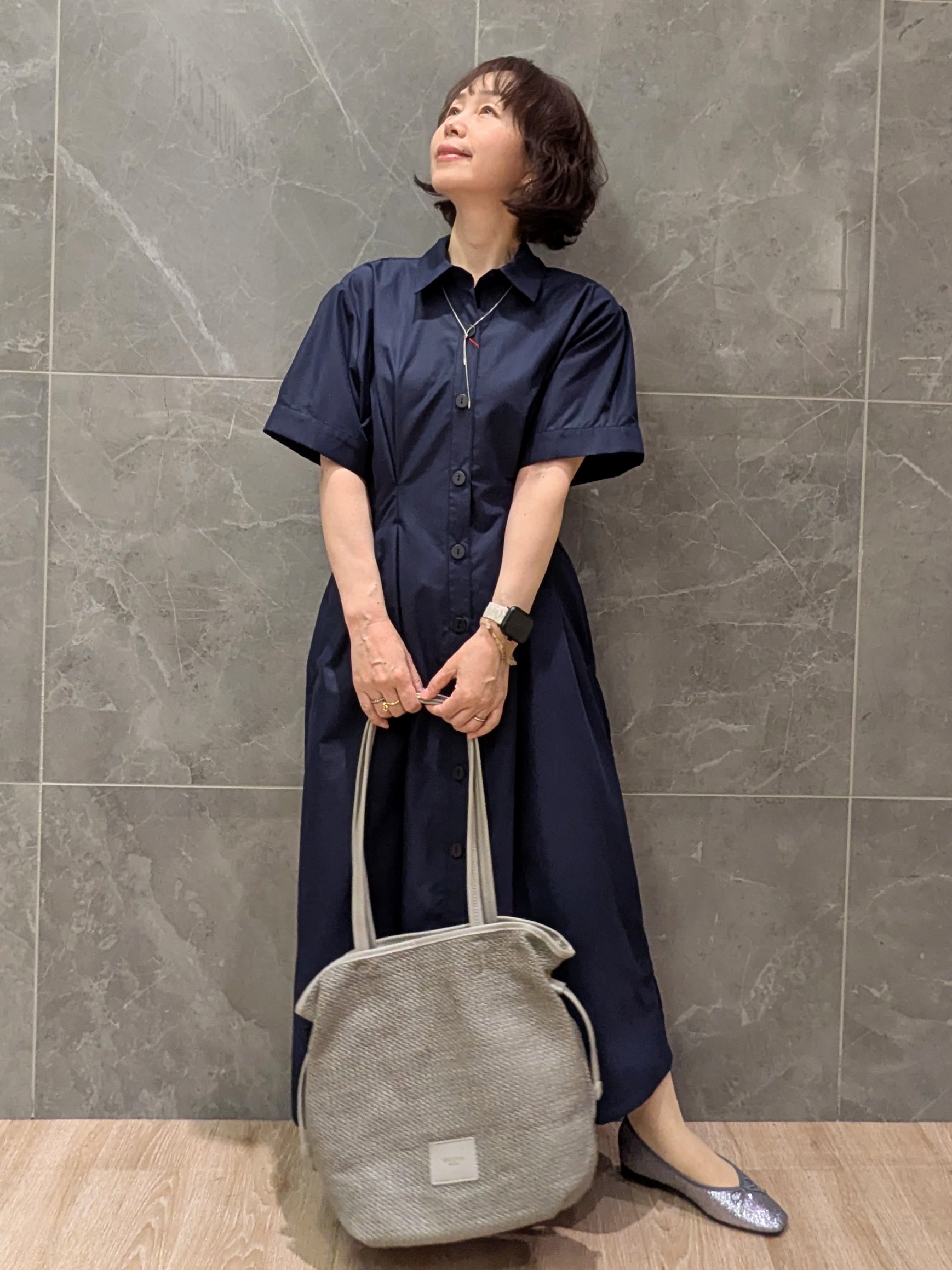 mamさんの「OPAQUE.CLIP｜ウエストタックシャツワンピース【洗濯機OK】」を使ったコーディネート